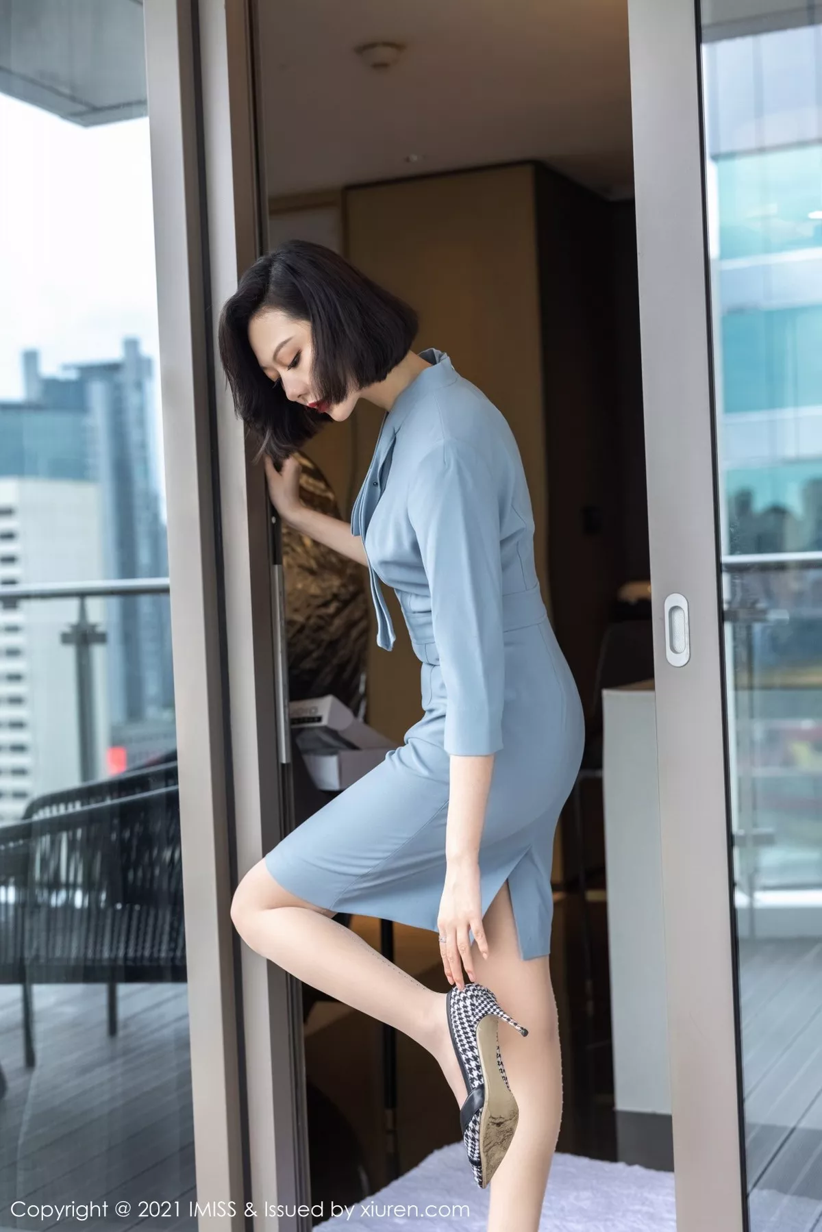 [Imiss爱蜜社]第609期艺轩写真 [85P]-043