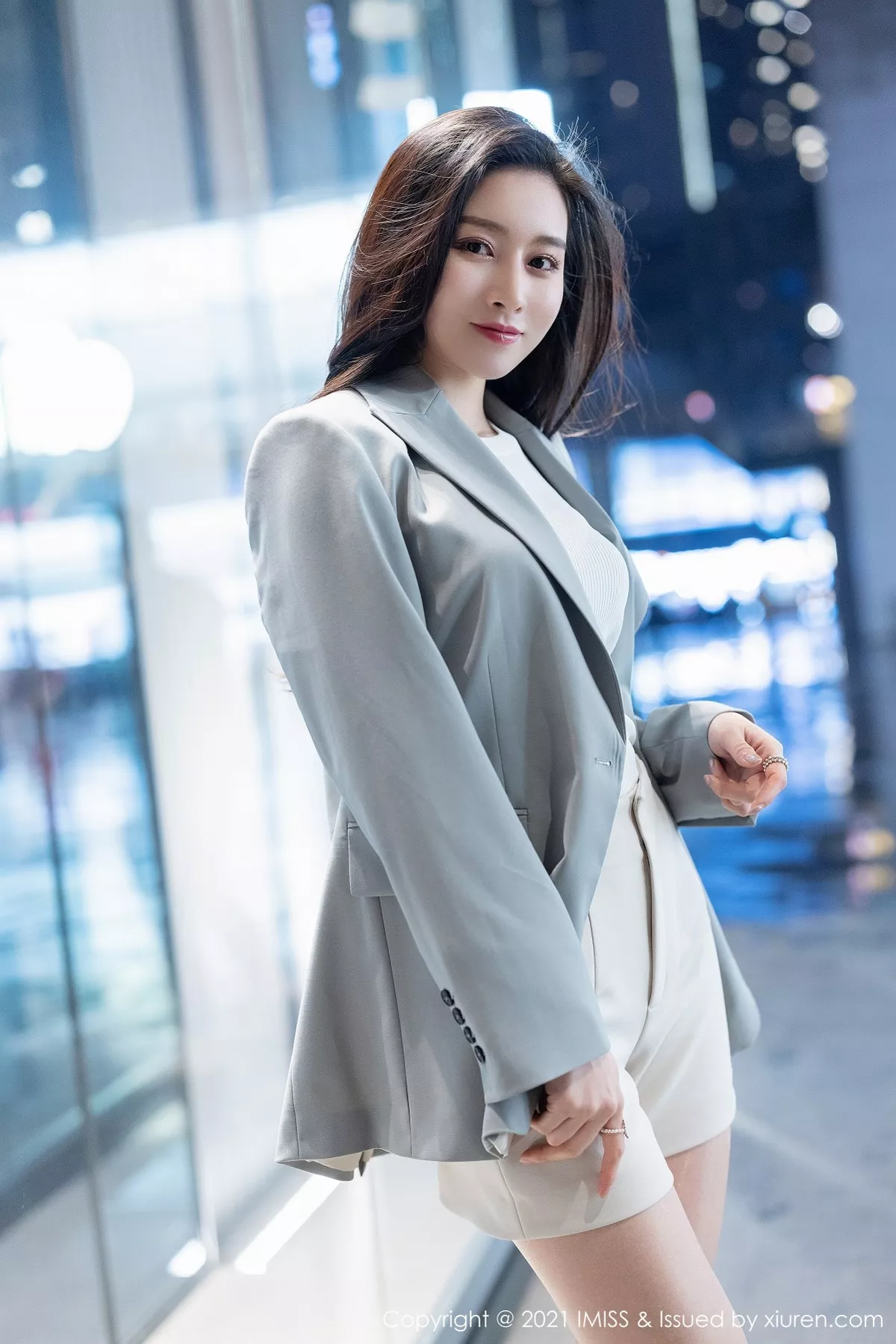 [Imiss爱蜜社]第610期Vanessa写真 [59P]-008