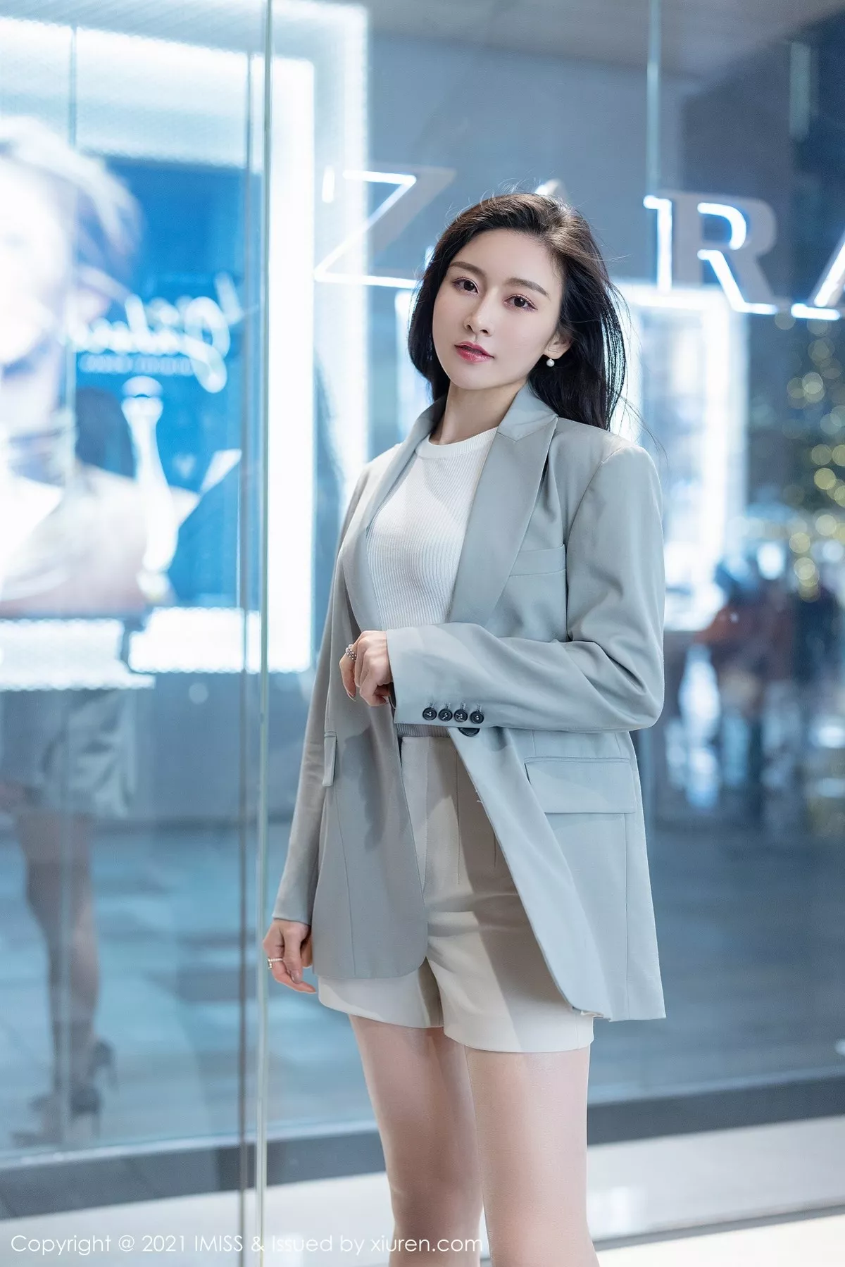 [Imiss爱蜜社]第610期Vanessa写真 [59P]-005