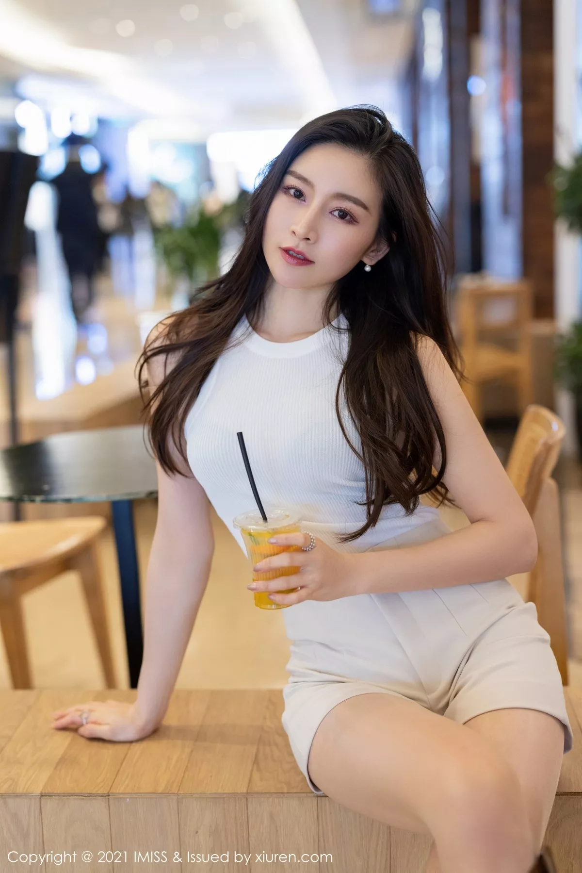 [Imiss爱蜜社]第610期Vanessa写真 [59P]-032