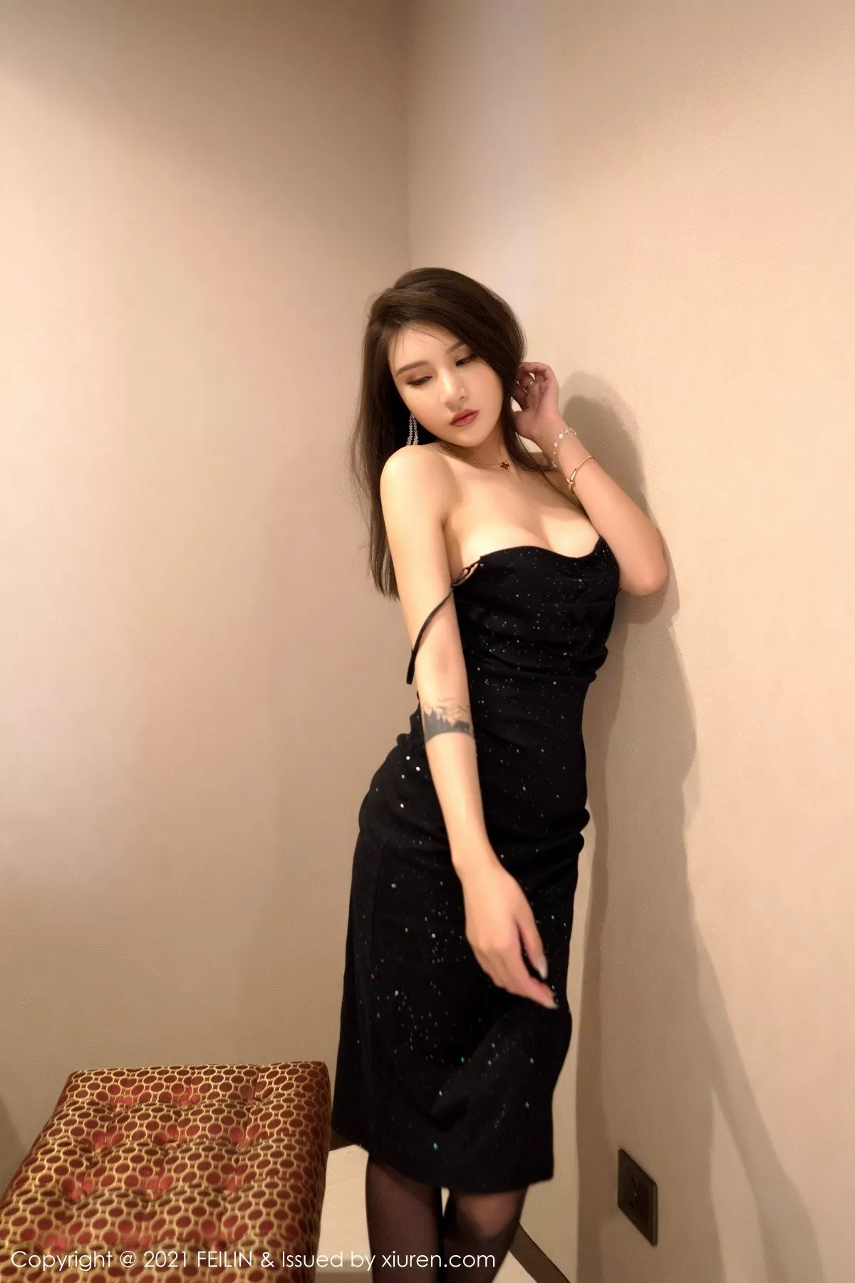 [FeiLin嗲囡囡]第401期尹菲写真 [44P]-040