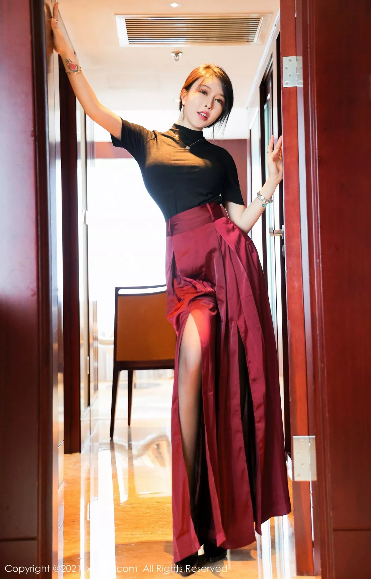 [XiuRen秀人网]第3641期玉兔写真 [64P]-012