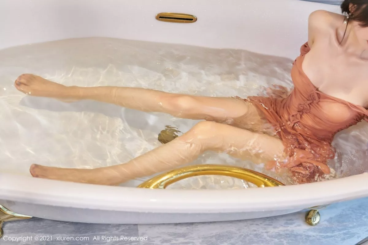 [XiuRen秀人网]第3564期周于希写真 [75P]-043