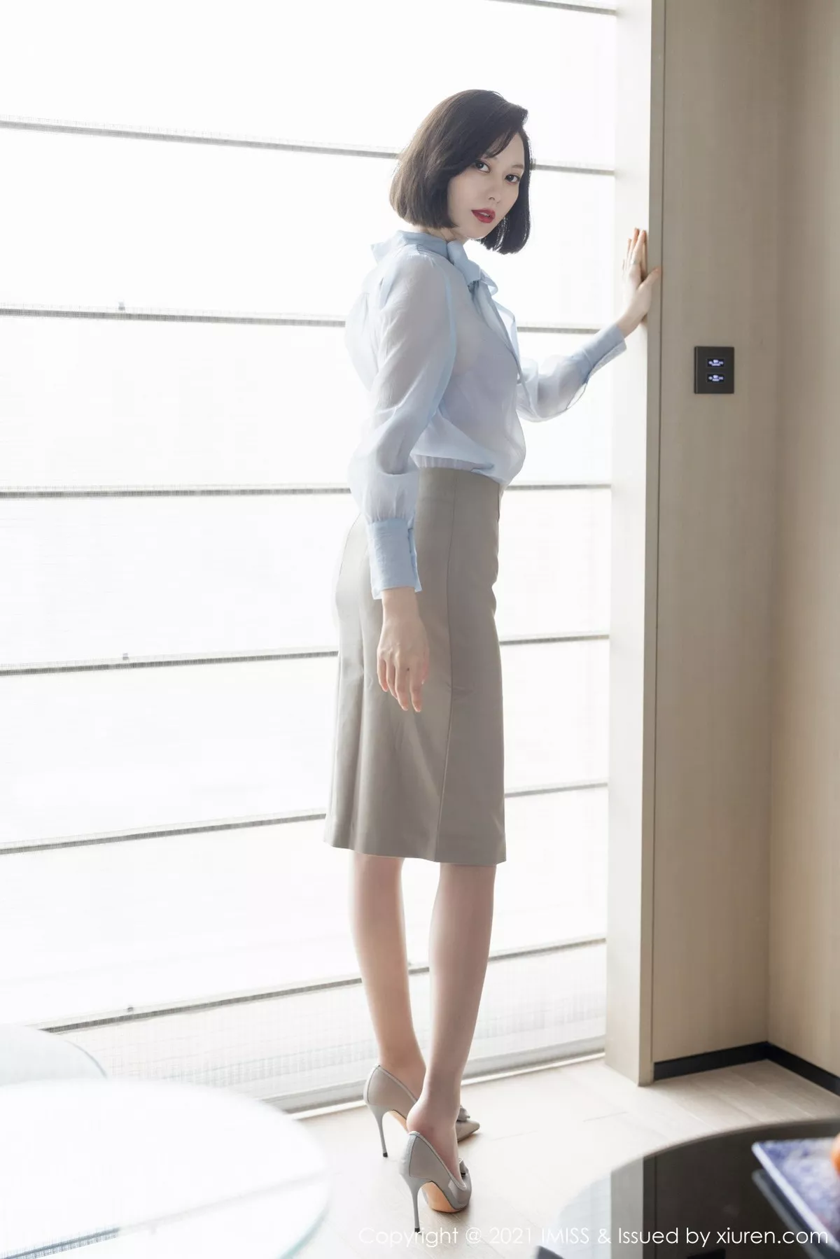 [Imiss爱蜜社]第605期艺轩写真 [84P]-016