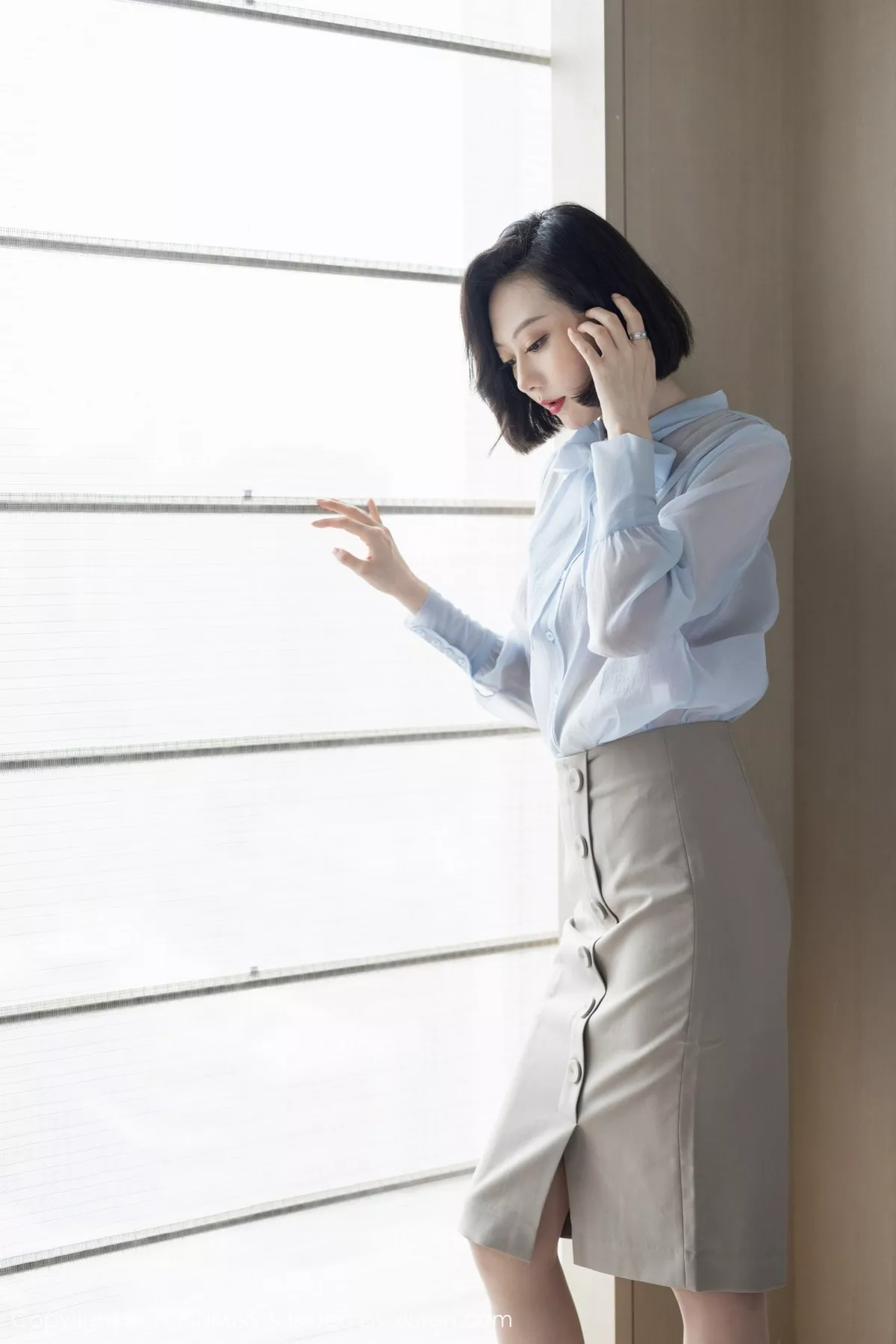 [Imiss爱蜜社]第605期艺轩写真 [84P]-015