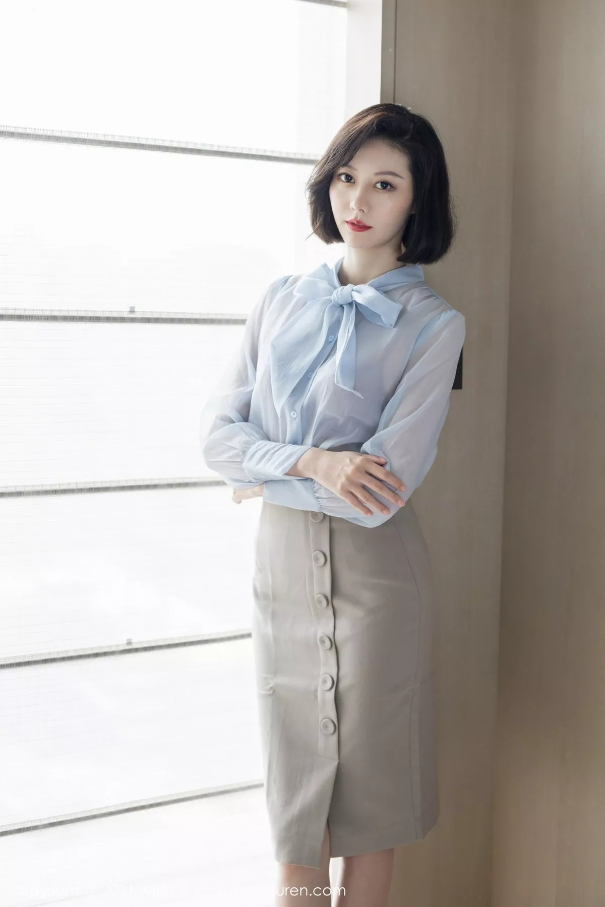 [Imiss爱蜜社]第605期艺轩写真 [84P]-014