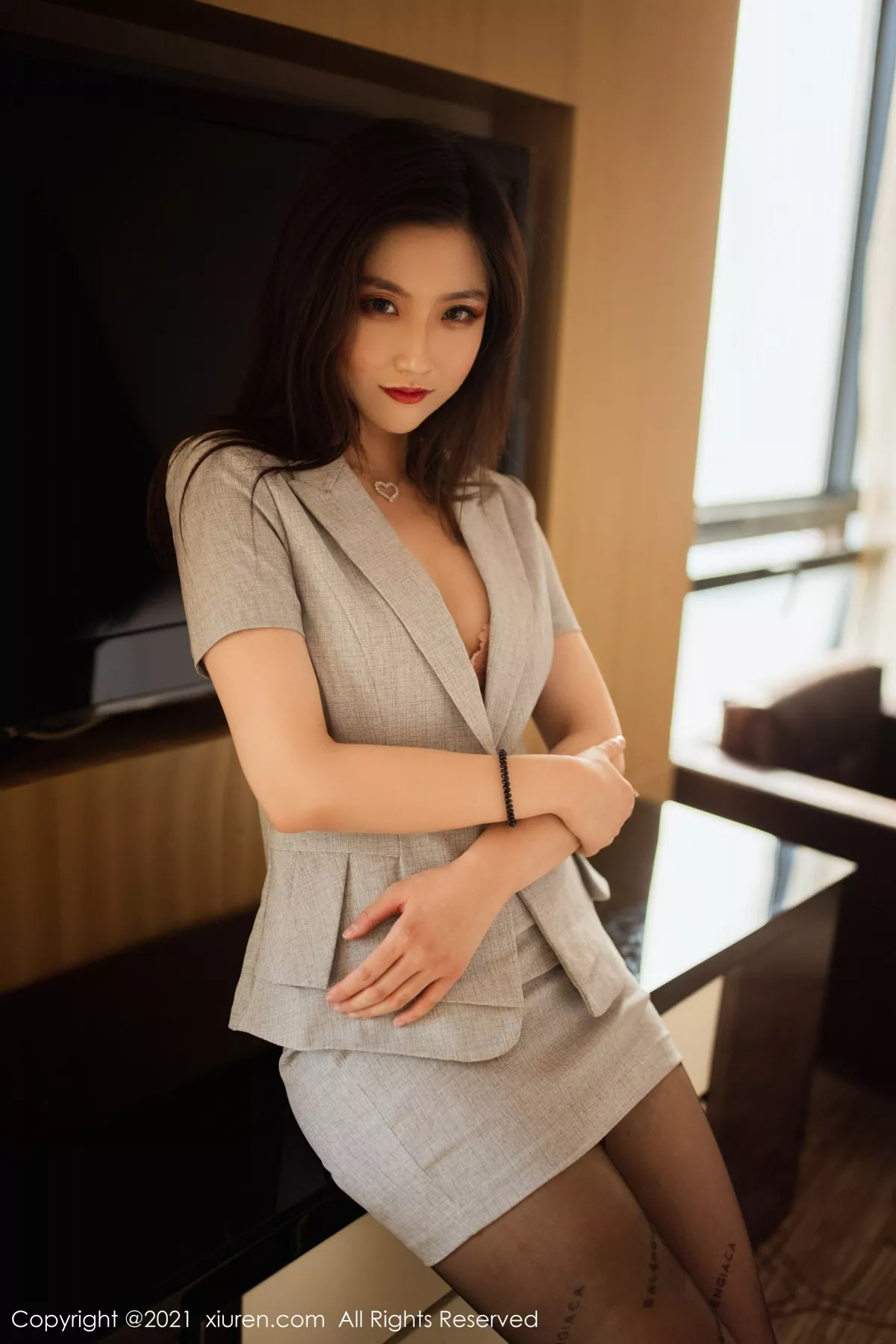 [XiuRen秀人网]第3658期刘艾琳写真 [43P]-001