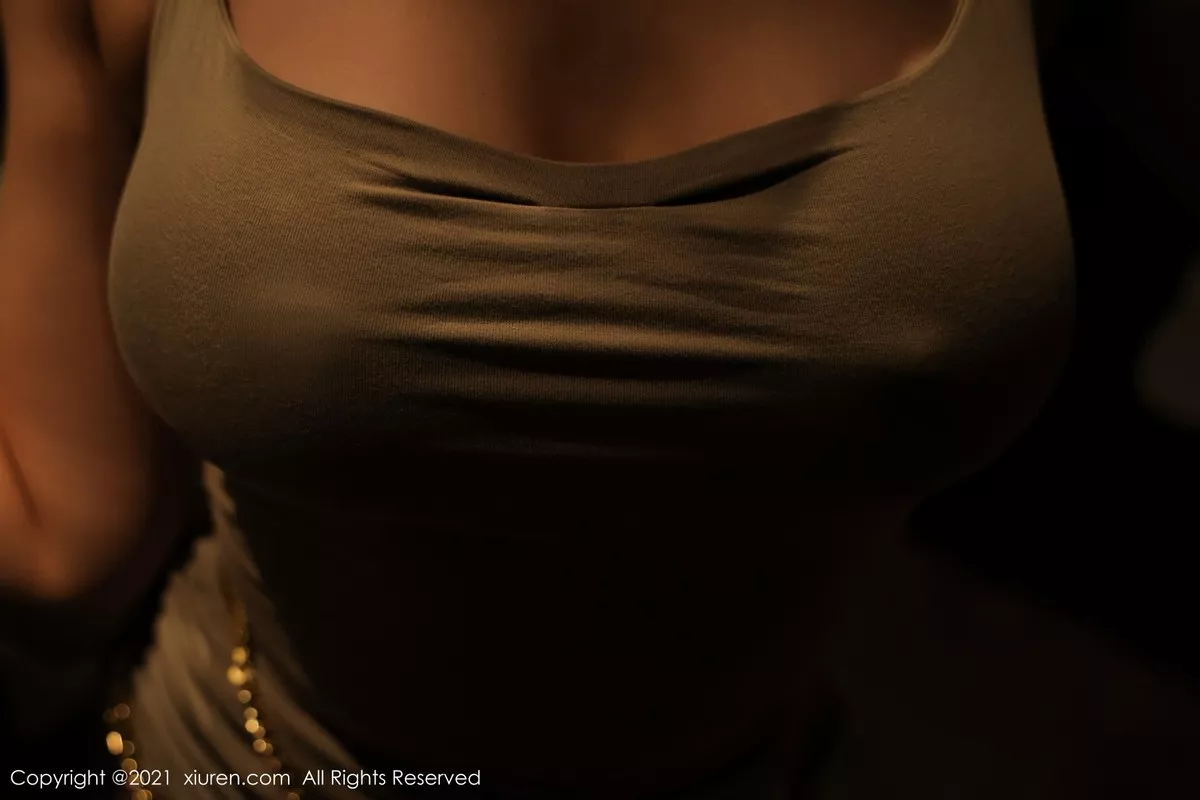 [XiuRen秀人网]第3683期果儿写真 [62P]-012