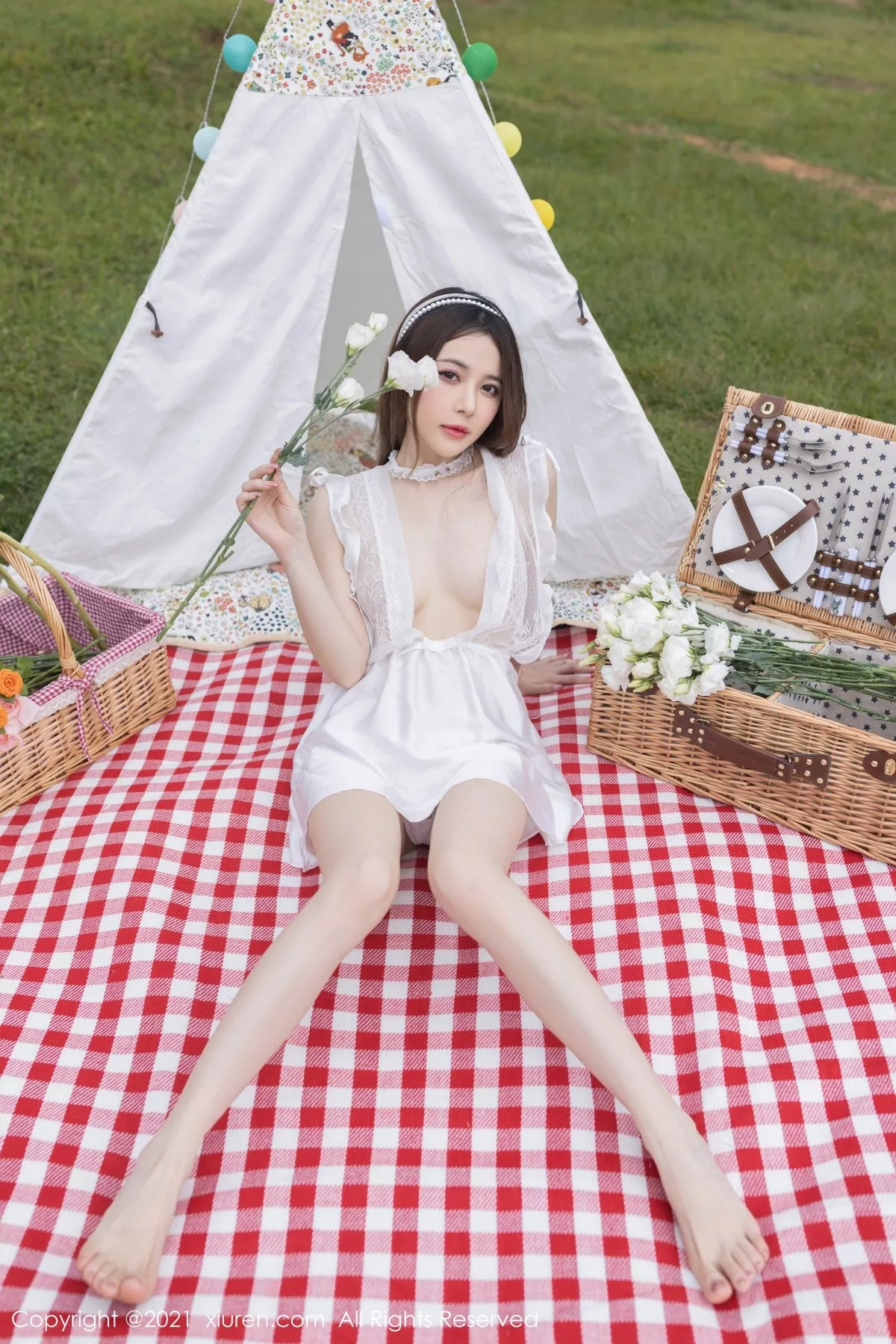 [XiuRen秀人网]第3767期鱼子酱写真 [54P]-003