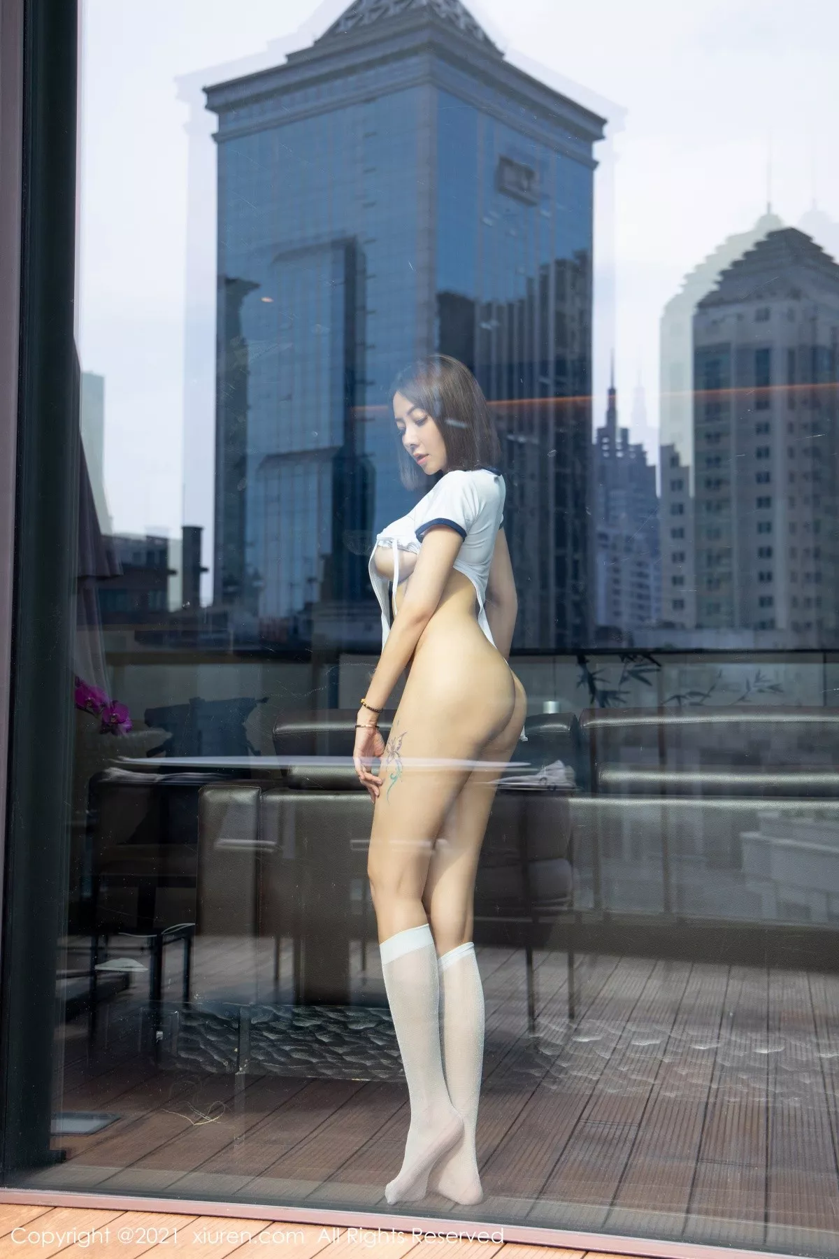 [XiuRen秀人网]第3777期果儿写真 [52P]-049