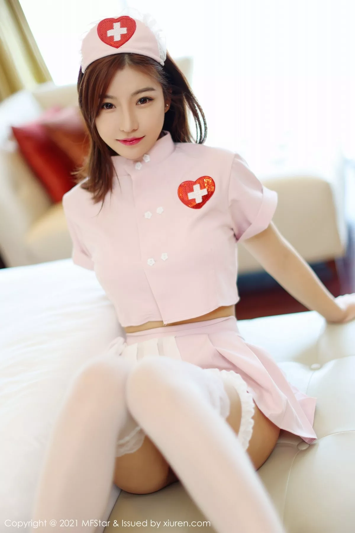 [MFStar模范学院]第524期人间荒糖写真 [48P]-009