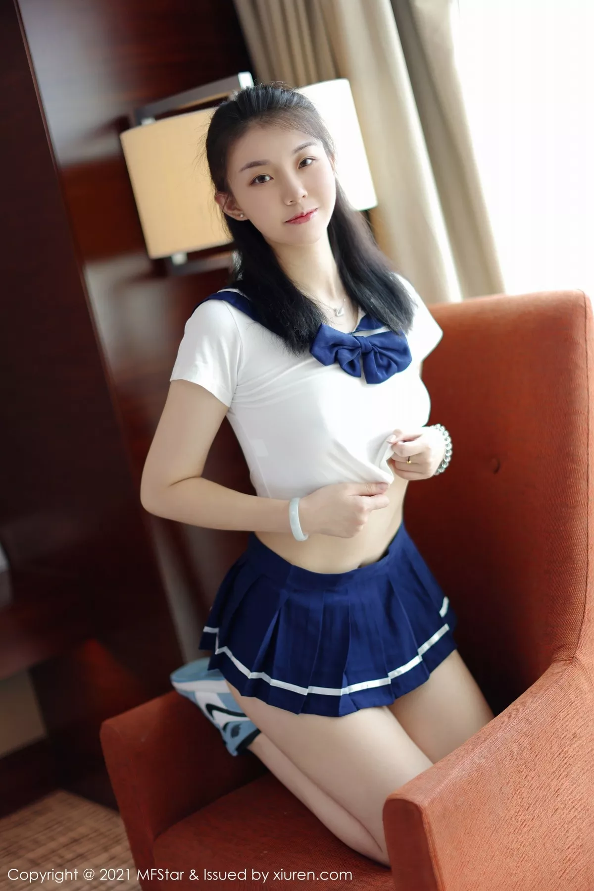 [MFStar模范学院]第526期一颗甜蛋黄写真 [50P]-019