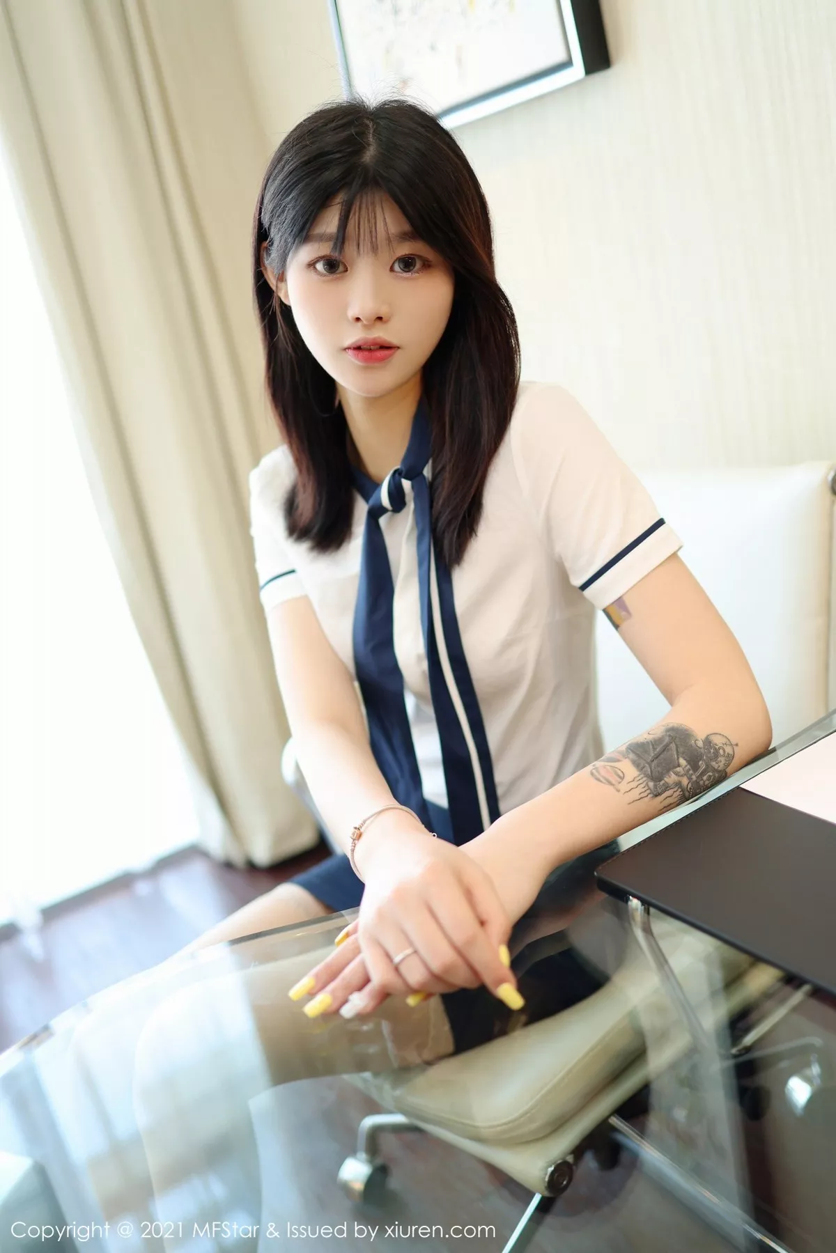[MFStar模范学院]第516期77qiqi写真 [46P]-006