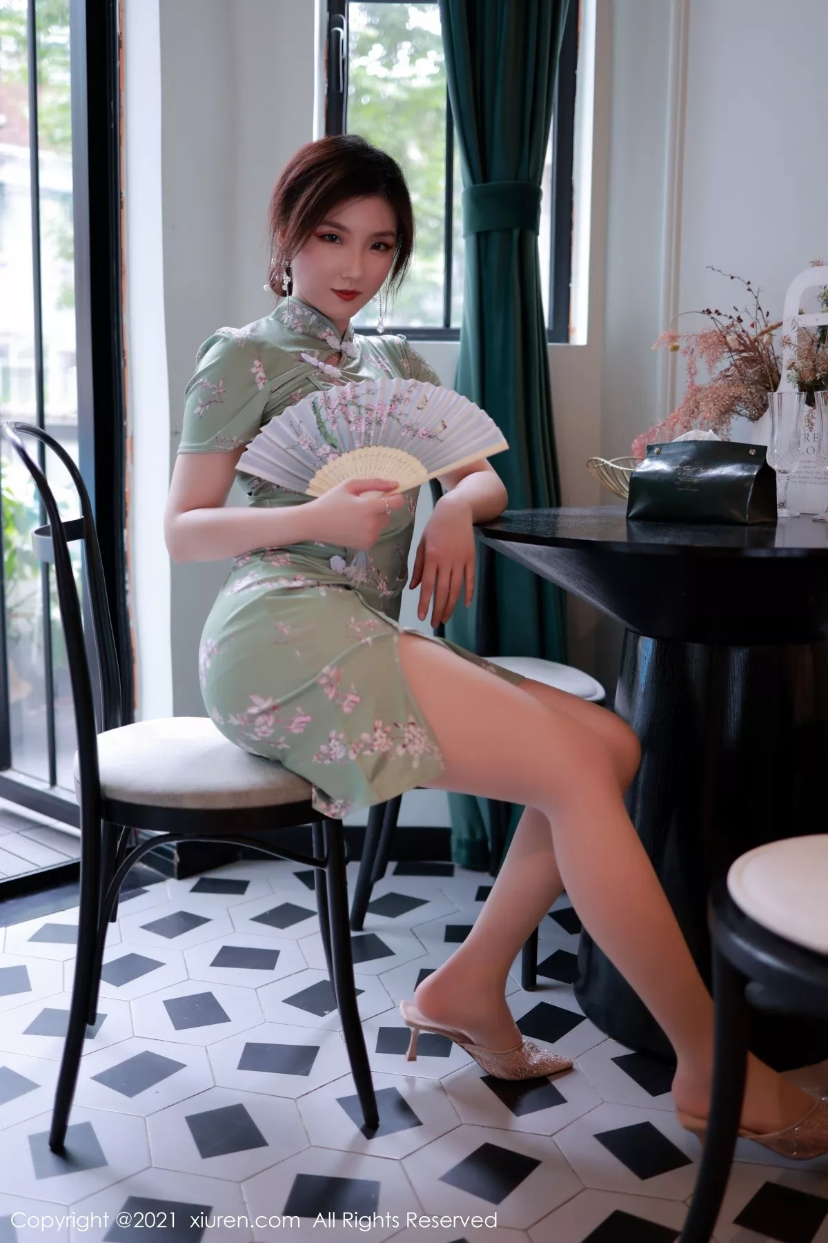 [XiuRen秀人网]第3718期刘艾琳写真 [43P]-002
