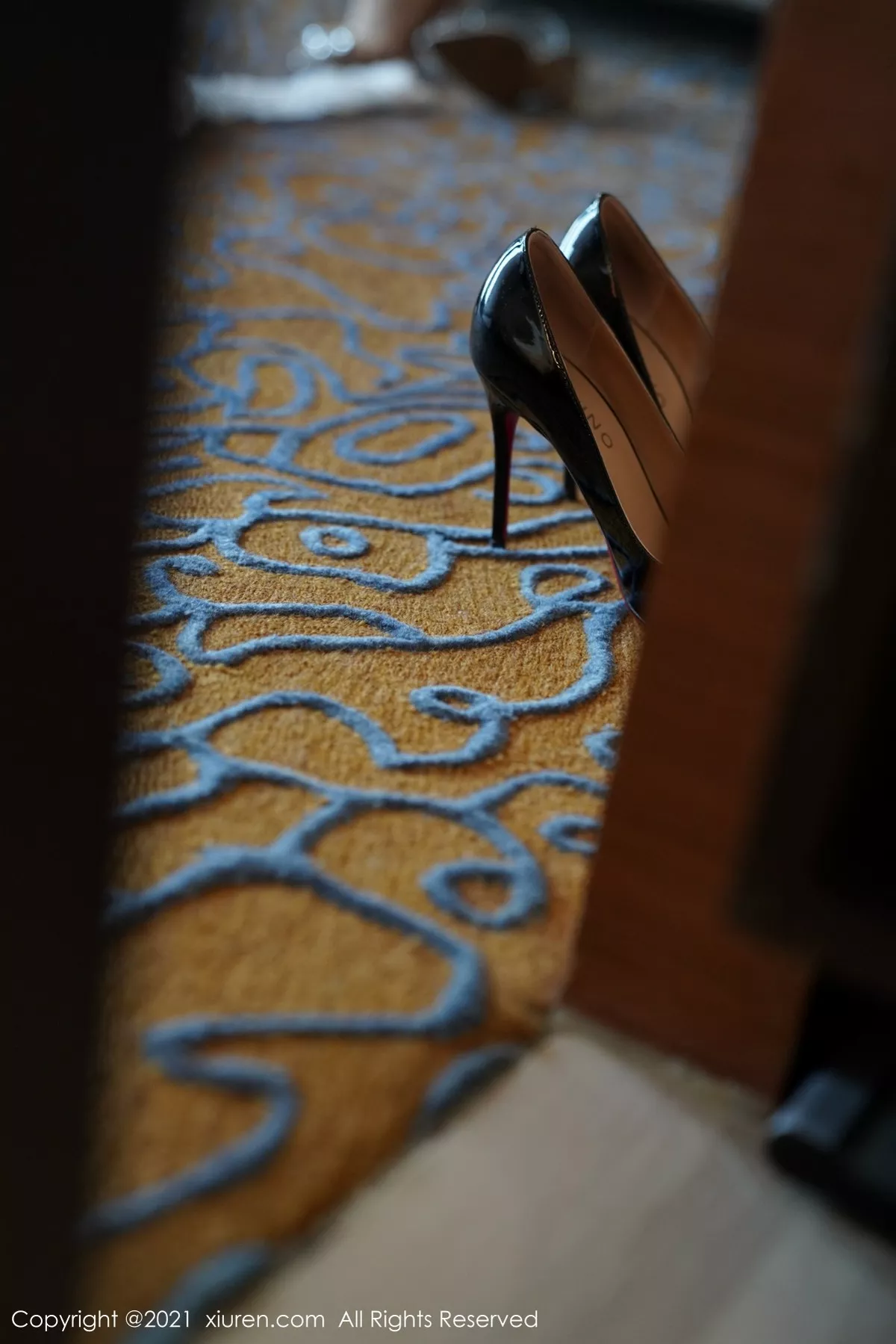 [XiuRen秀人网]第3719期果儿写真 [50P]-036