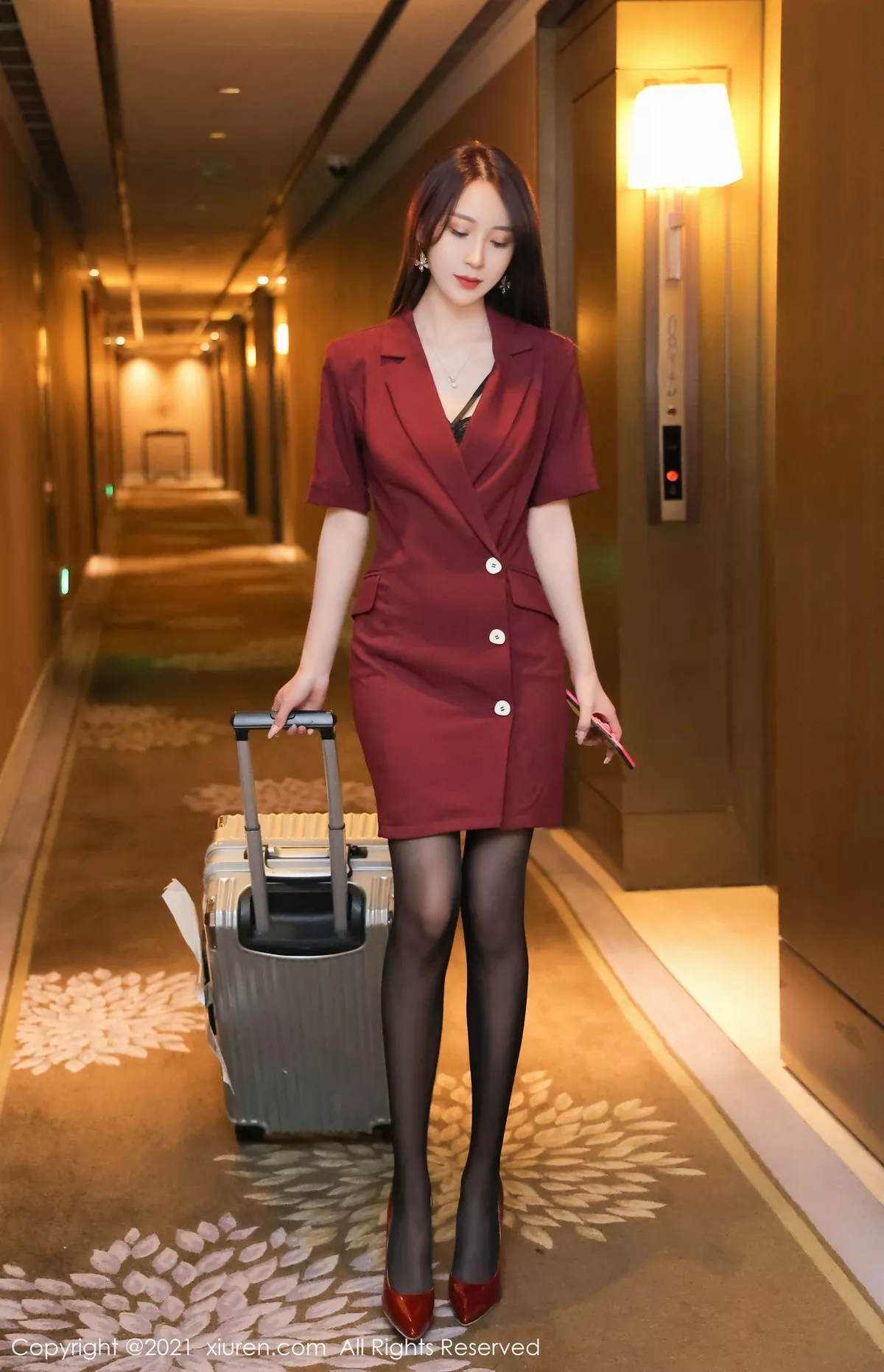 [XiuRen秀人网]第3863期周慕汐写真 [70P]-004
