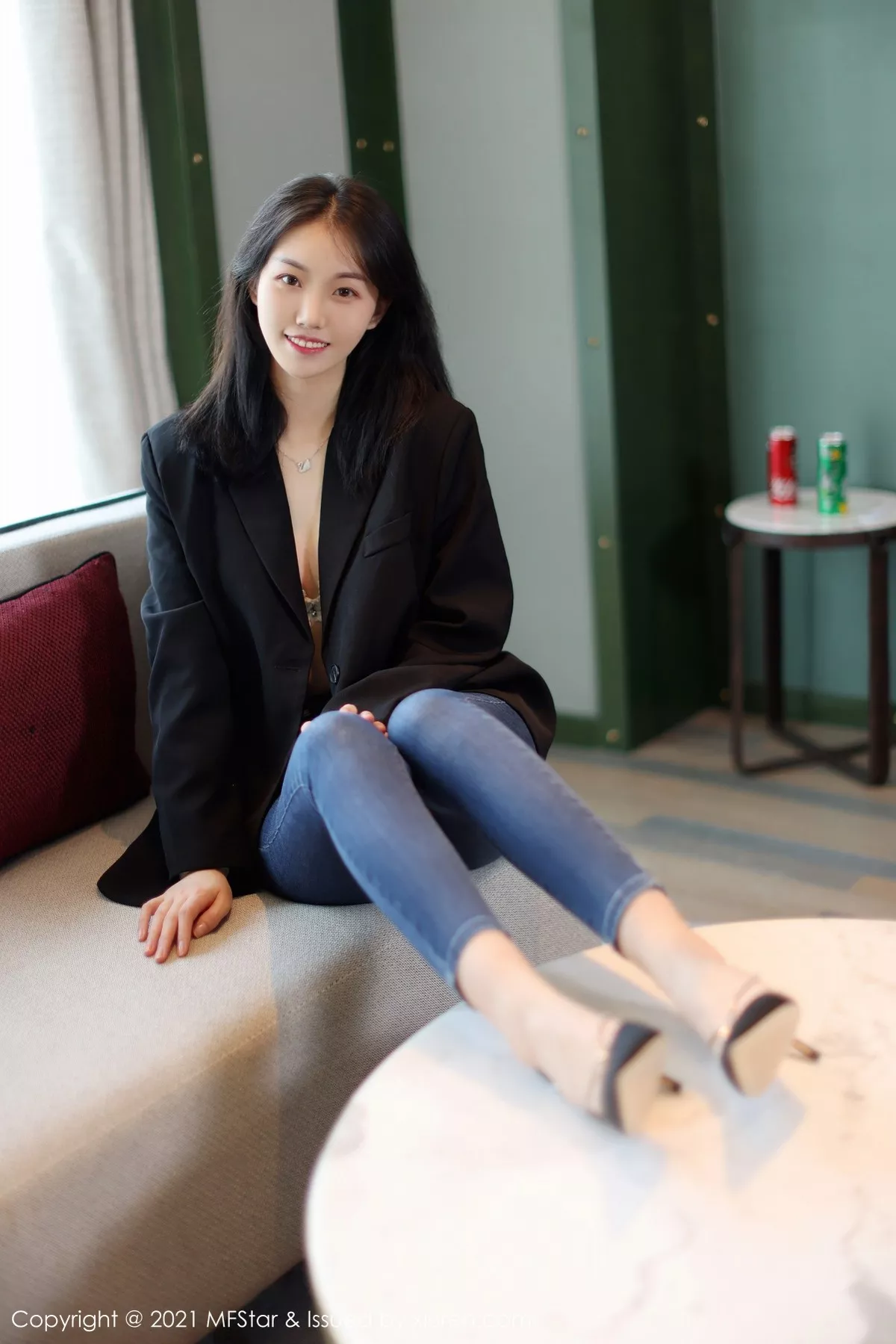 [MFStar模范学院]第530期一颗甜蛋黄写真 [50P]-016