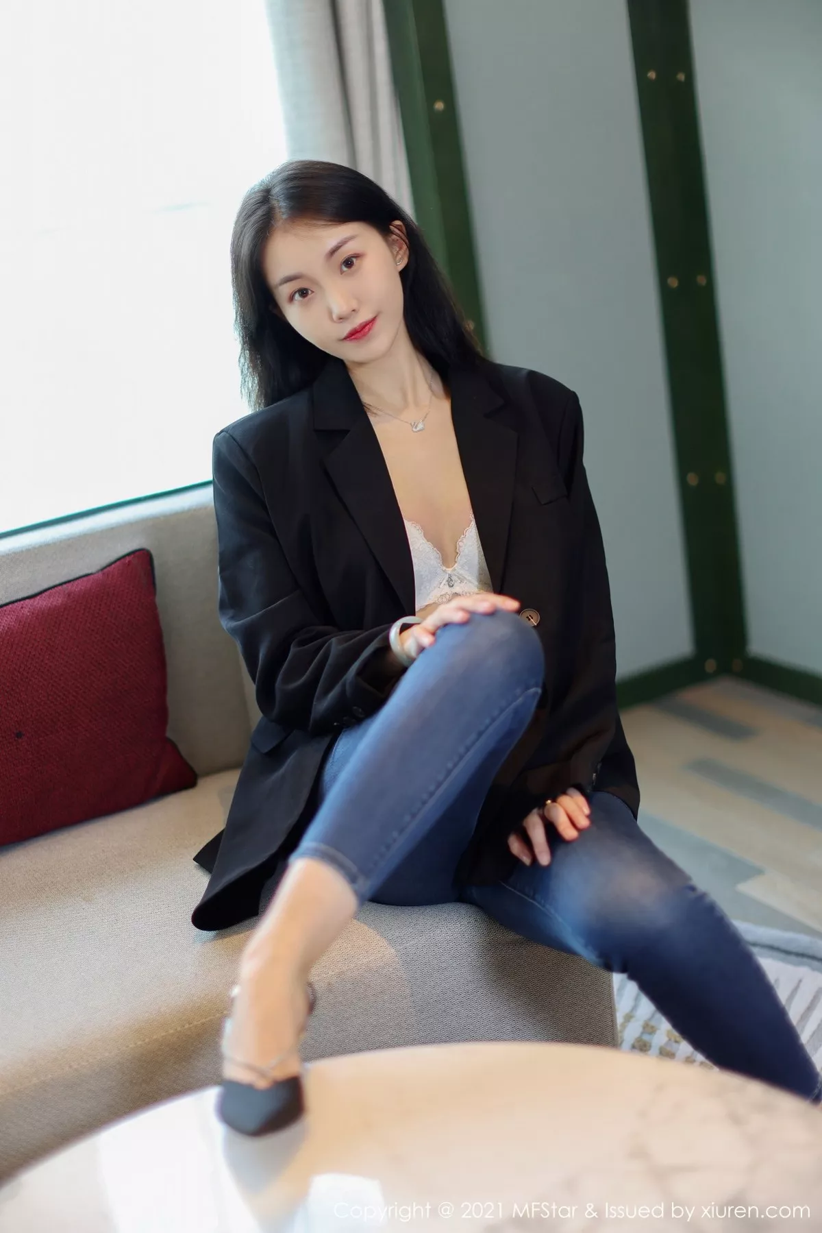 [MFStar模范学院]第530期一颗甜蛋黄写真 [50P]-013