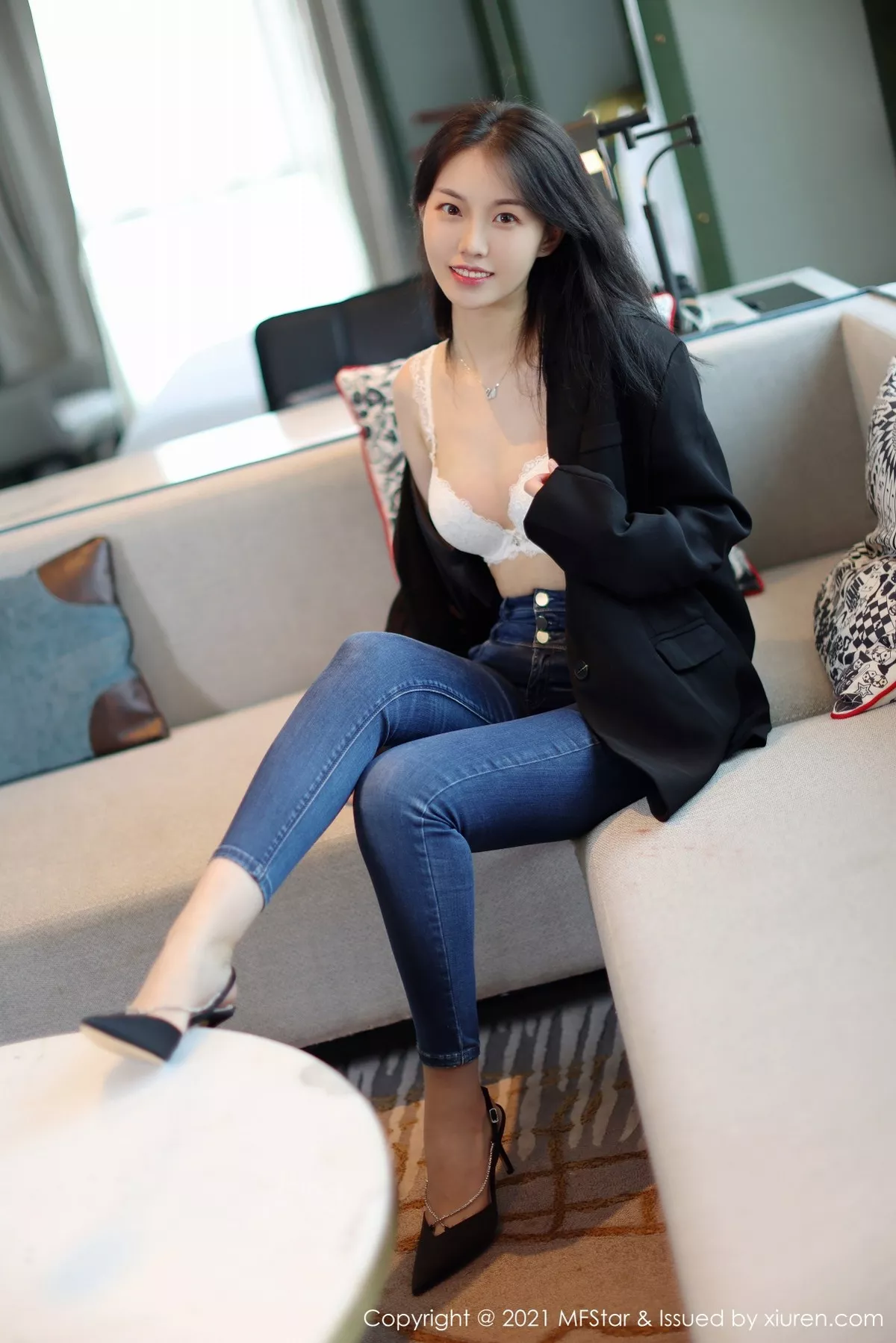 [MFStar模范学院]第530期一颗甜蛋黄写真 [50P]-019