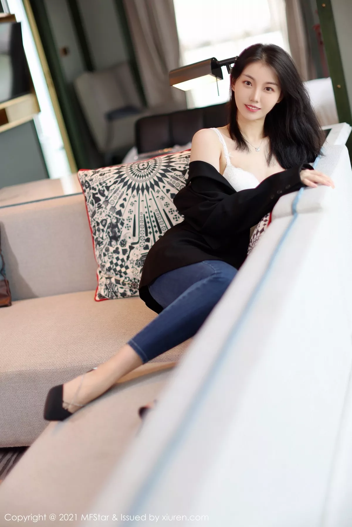[MFStar模范学院]第530期一颗甜蛋黄写真 [50P]-026