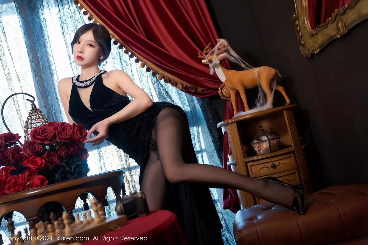 [XiuRen秀人网]第3879期周于希写真 [85P]-004