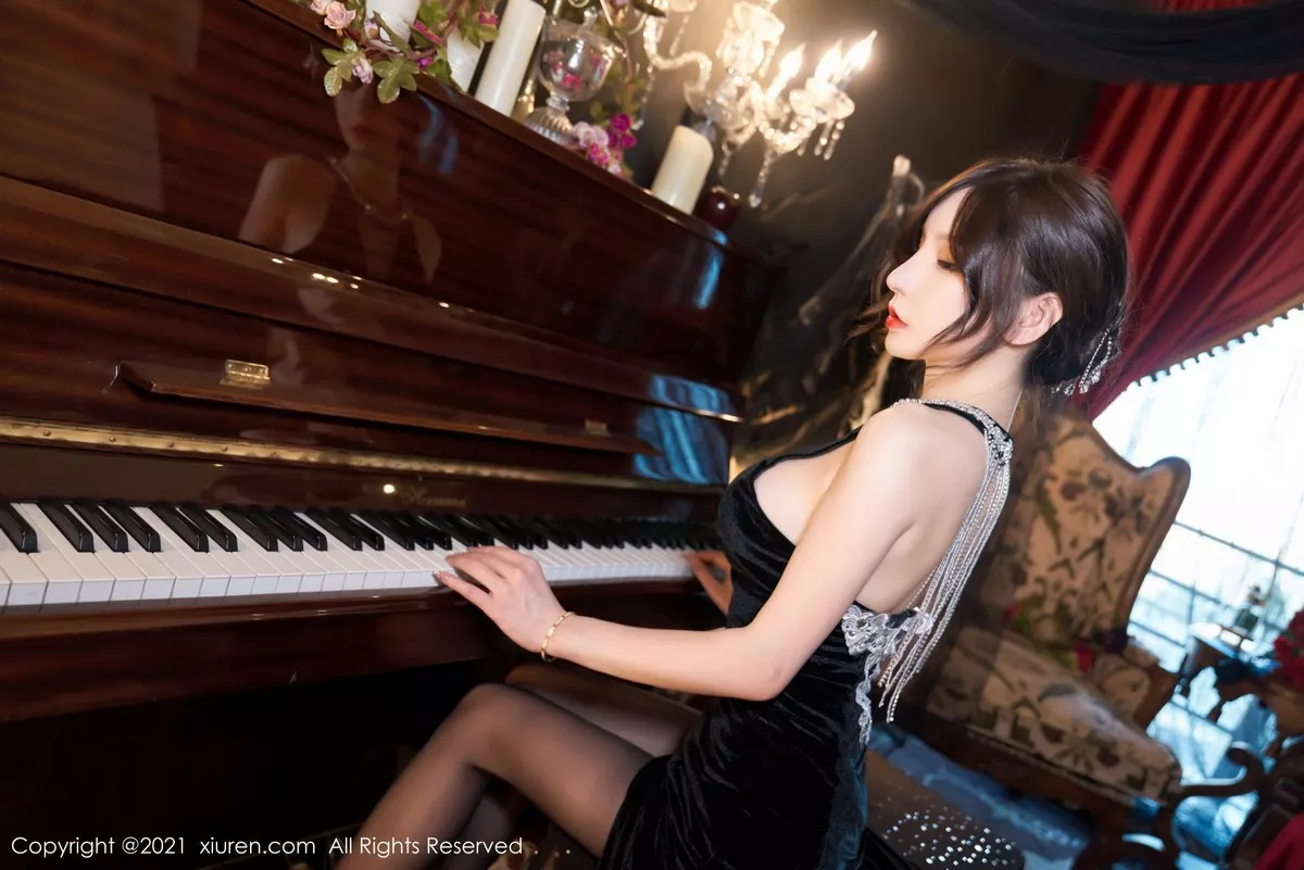 [XiuRen秀人网]第3879期周于希写真 [85P]-045