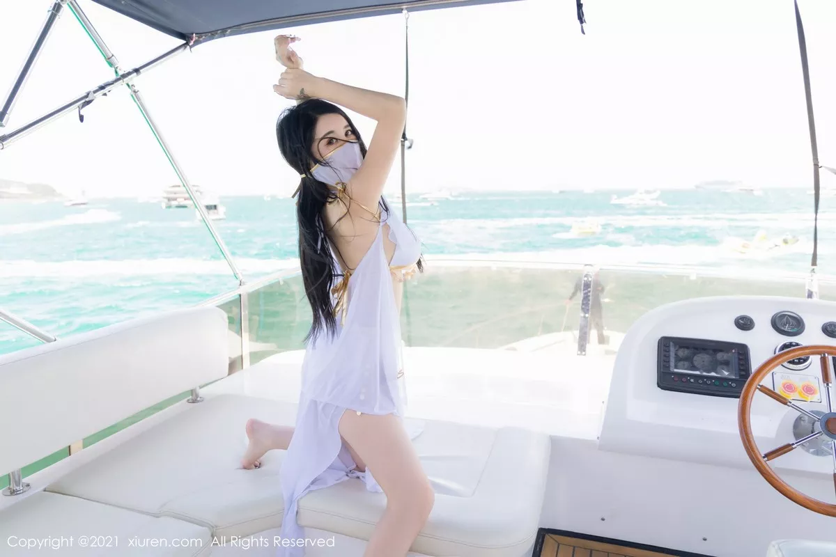 [XiuRen秀人网]第3932期美七写真 [74P]-001