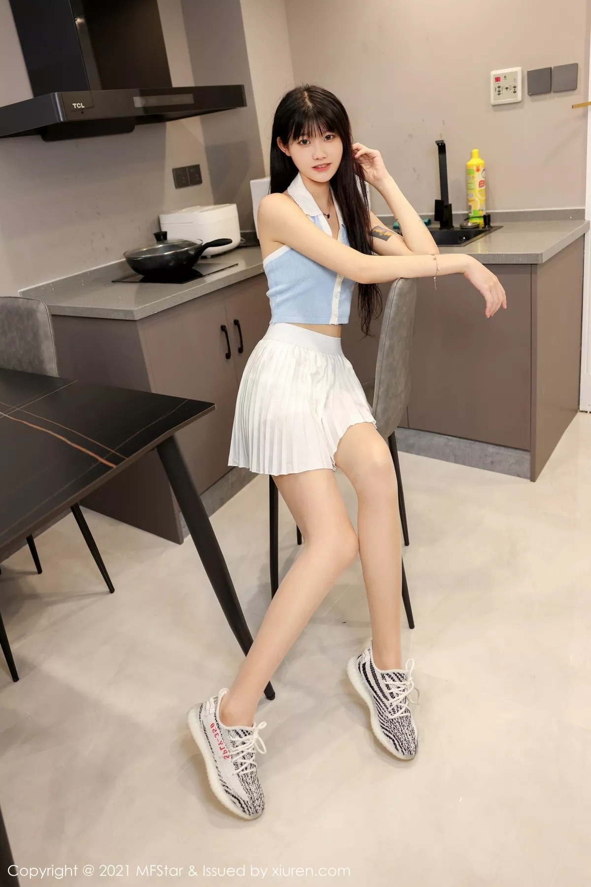 [MFStar模范学院]第533期77qiqi写真 [50P]-018