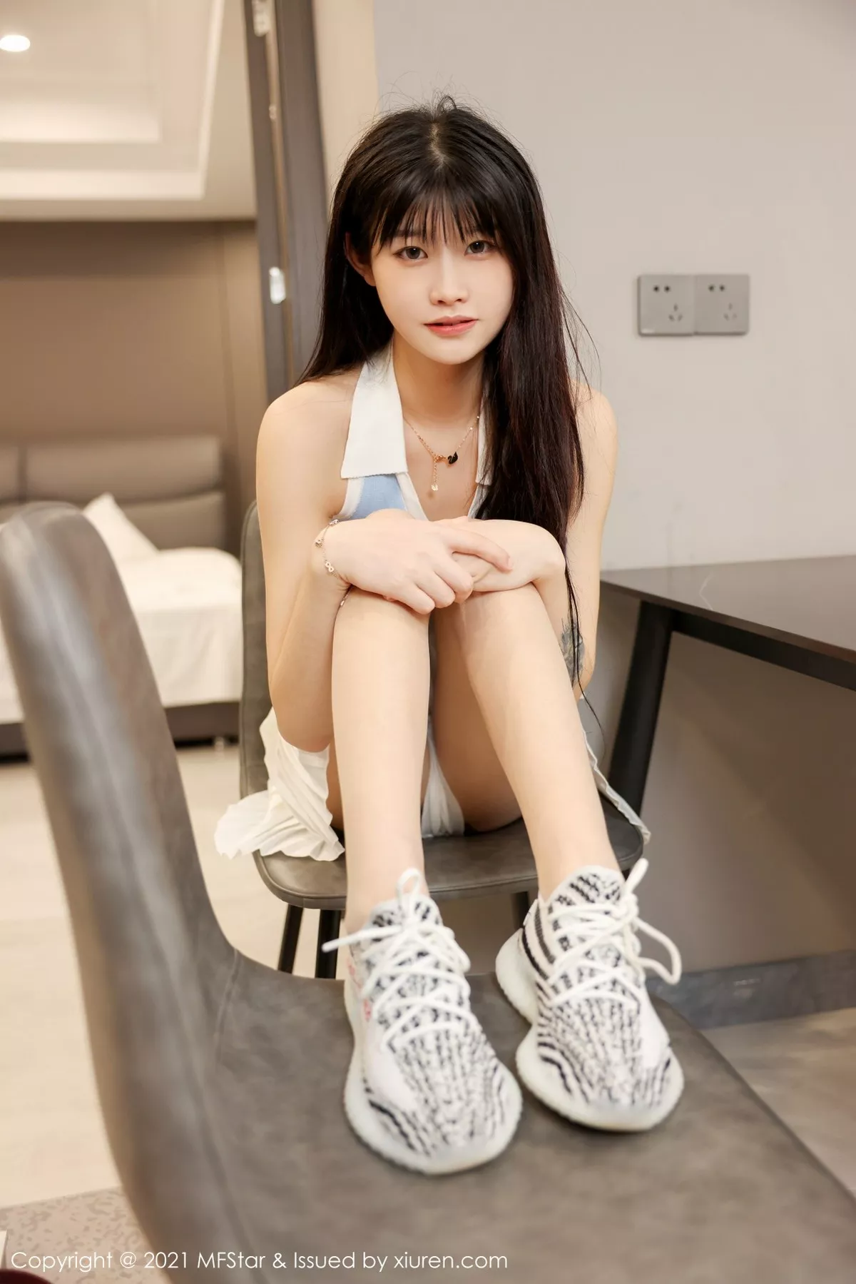 [MFStar模范学院]第533期77qiqi写真 [50P]-022