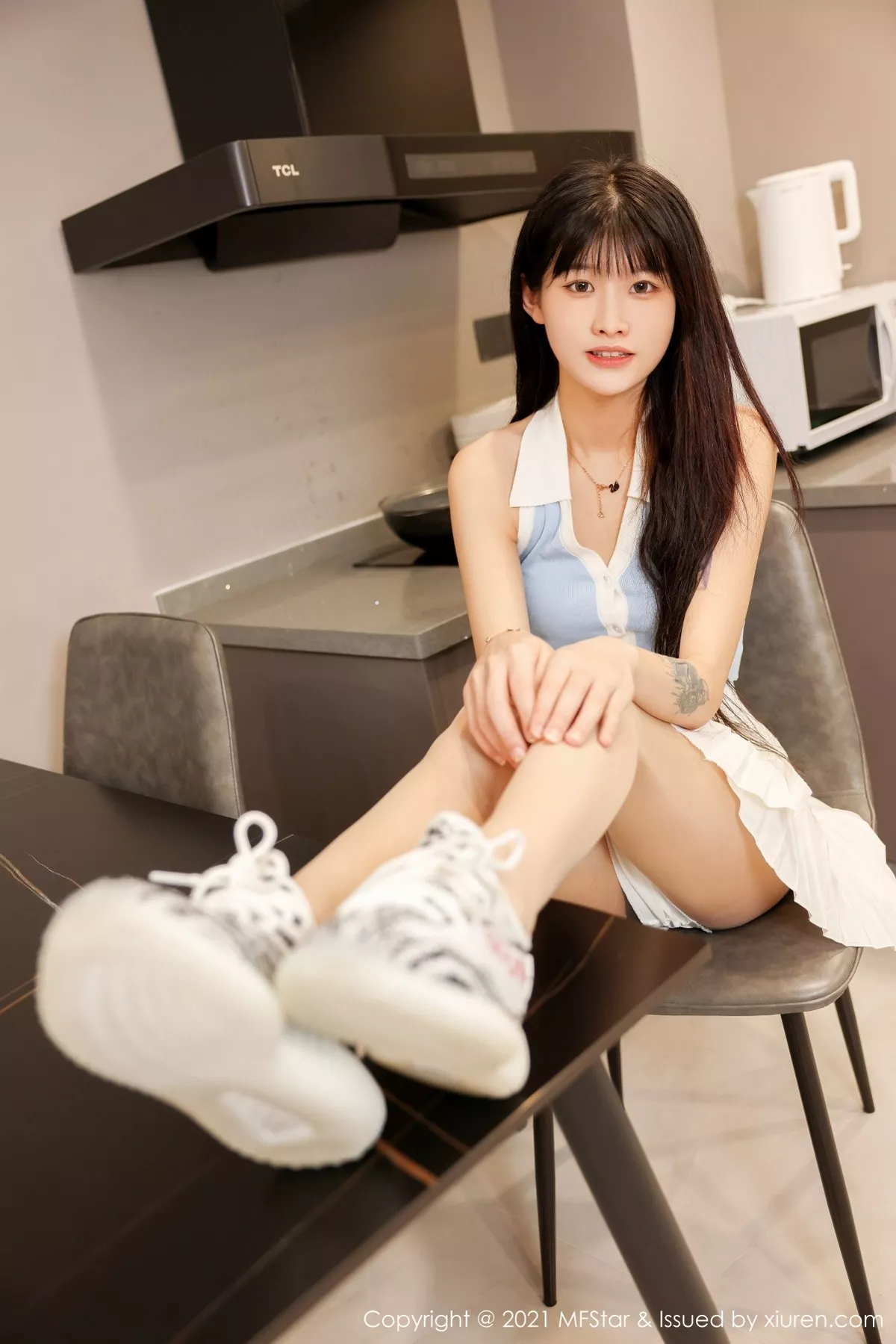 [MFStar模范学院]第533期77qiqi写真 [50P]-015