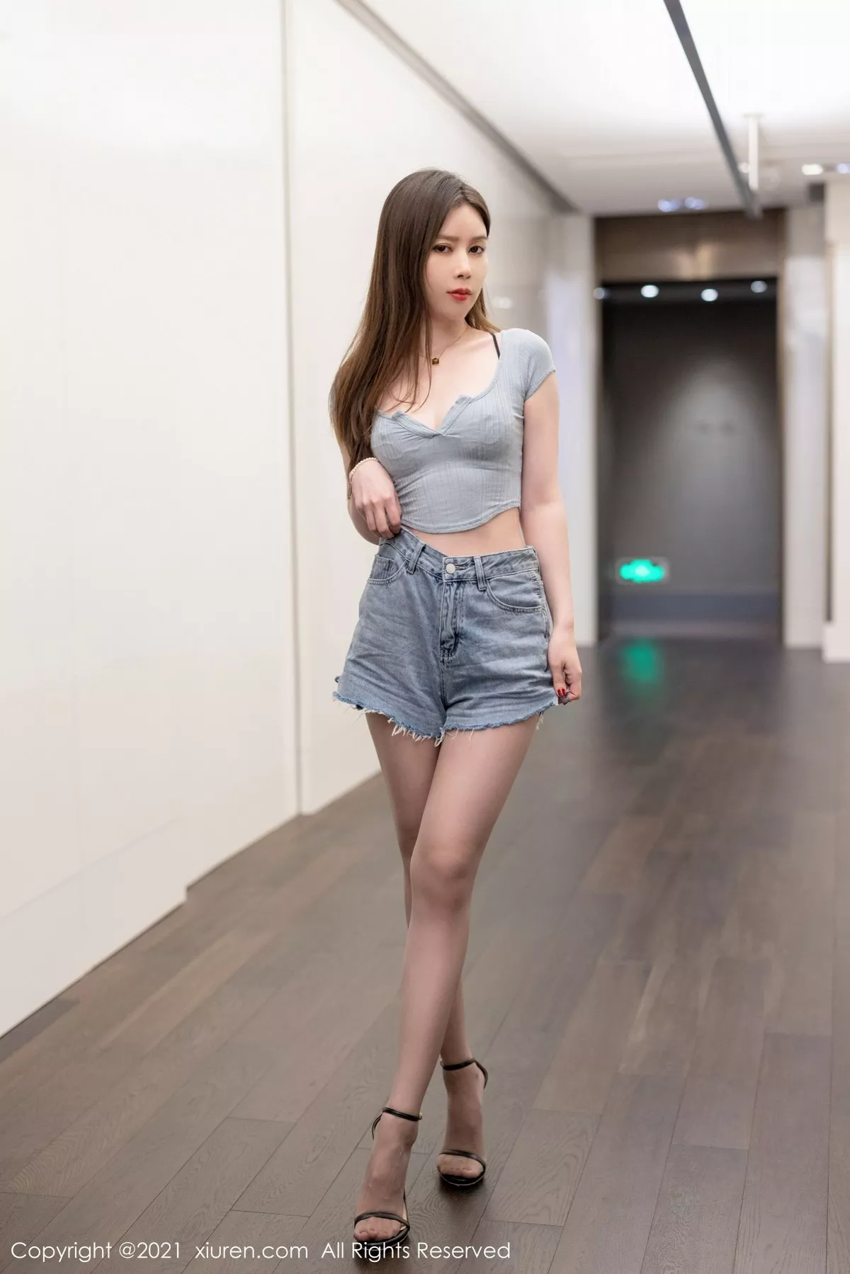 [XiuRen秀人网]第3939期吴雪瑶写真 [35P]-002