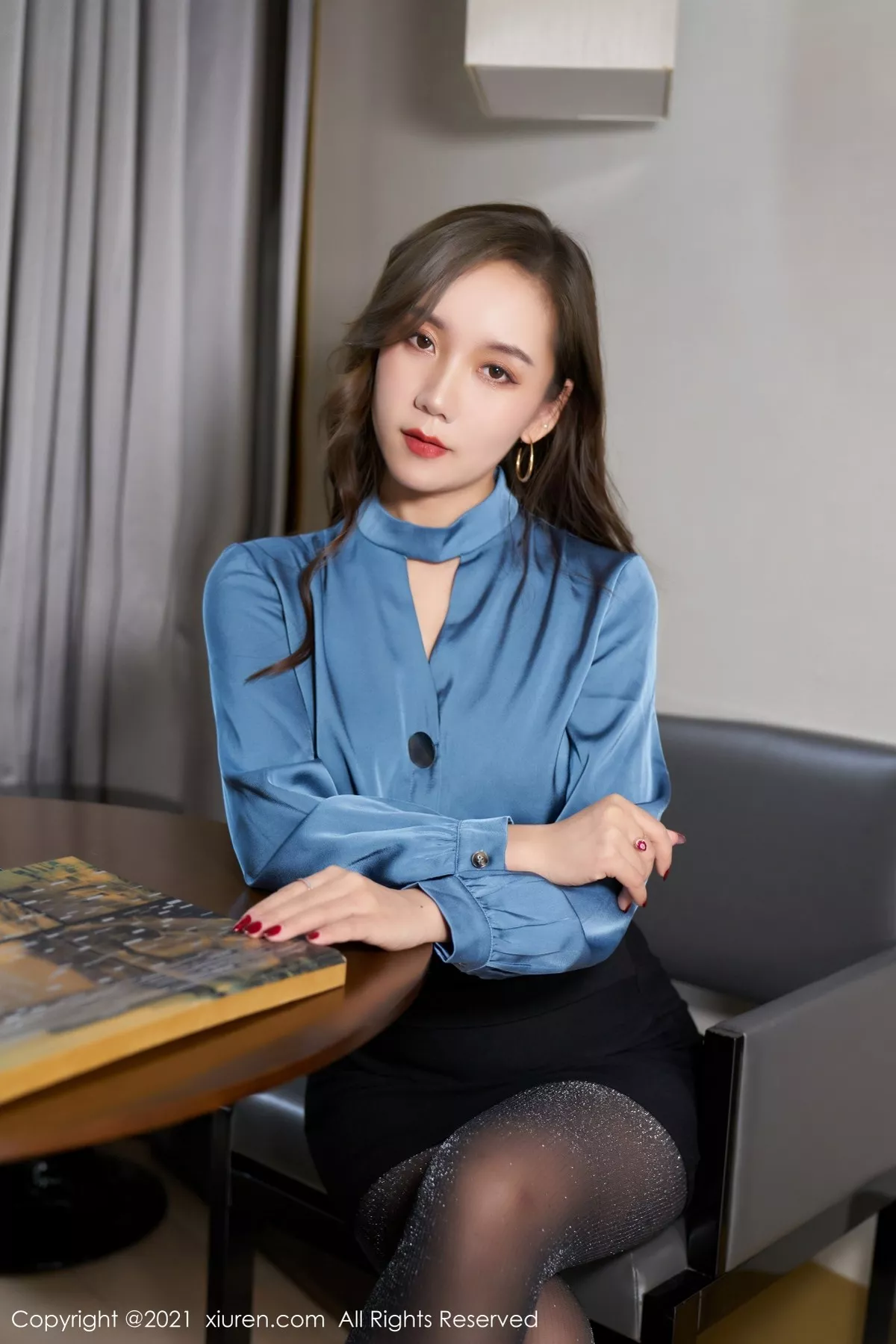 [XiuRen秀人网]第3957期艾静香写真 [50P]-001