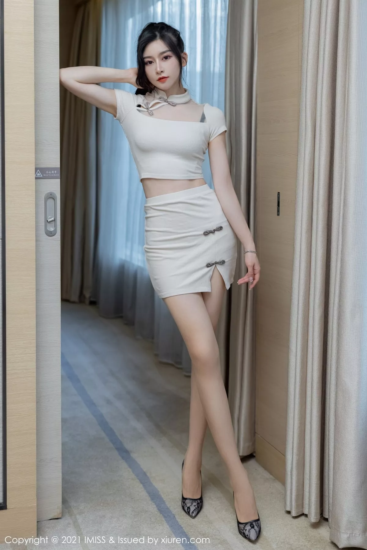 [Imiss爱蜜社]第634期Vanessa写真 [56P]-010