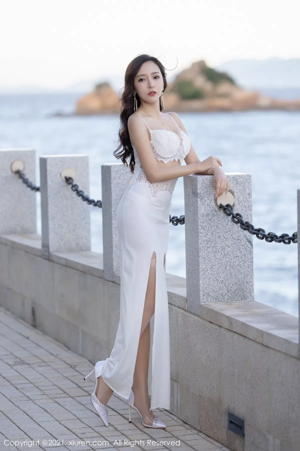 [XiuRen秀人网]第4004期王馨瑶写真 [75P]-001