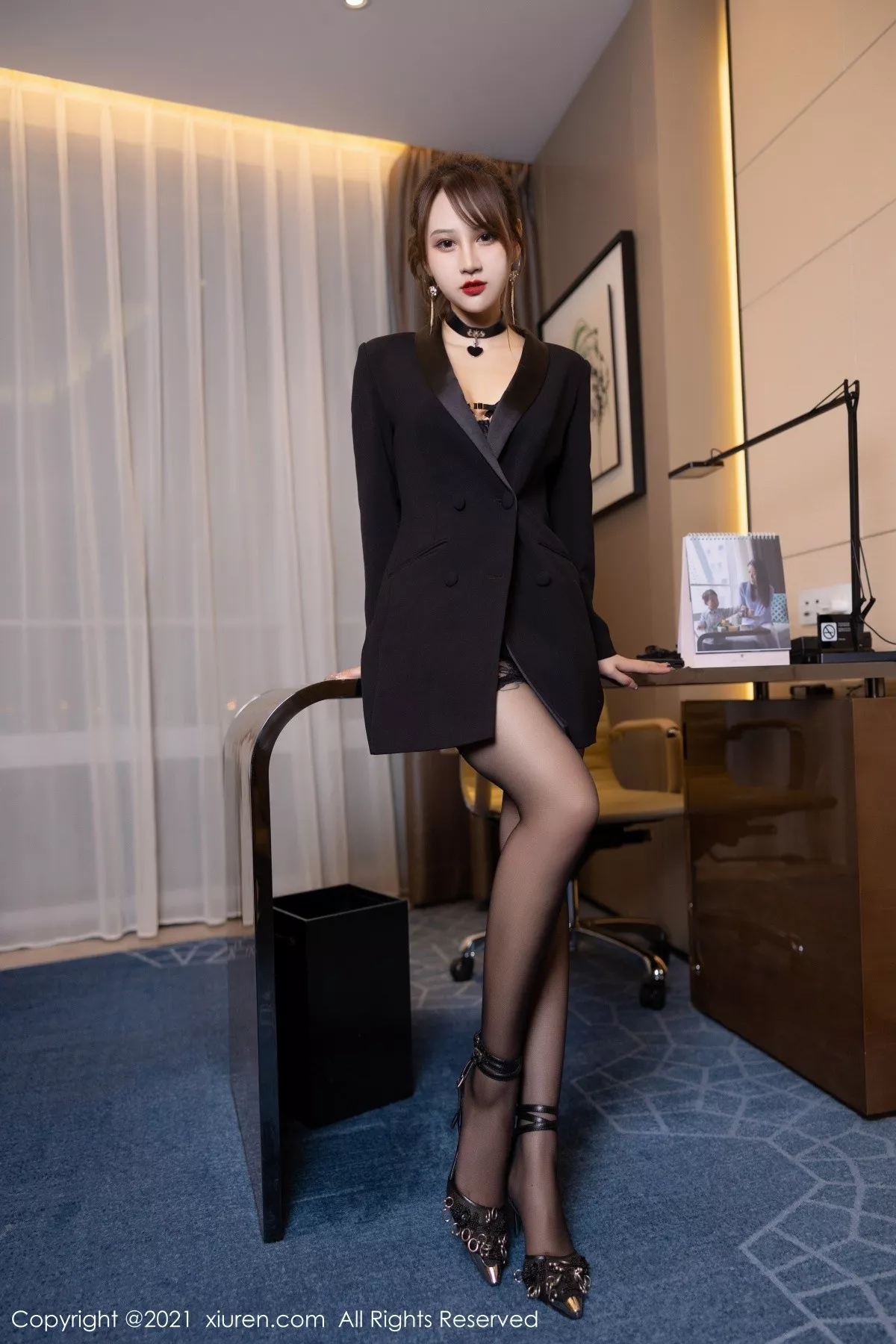 [XiuRen秀人网]第4017期张欣欣写真 [78P]-001
