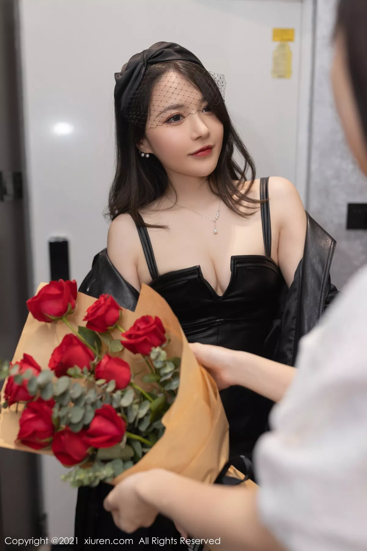 [XiuRen秀人网]第4021期鱼子酱写真 [66P]-006