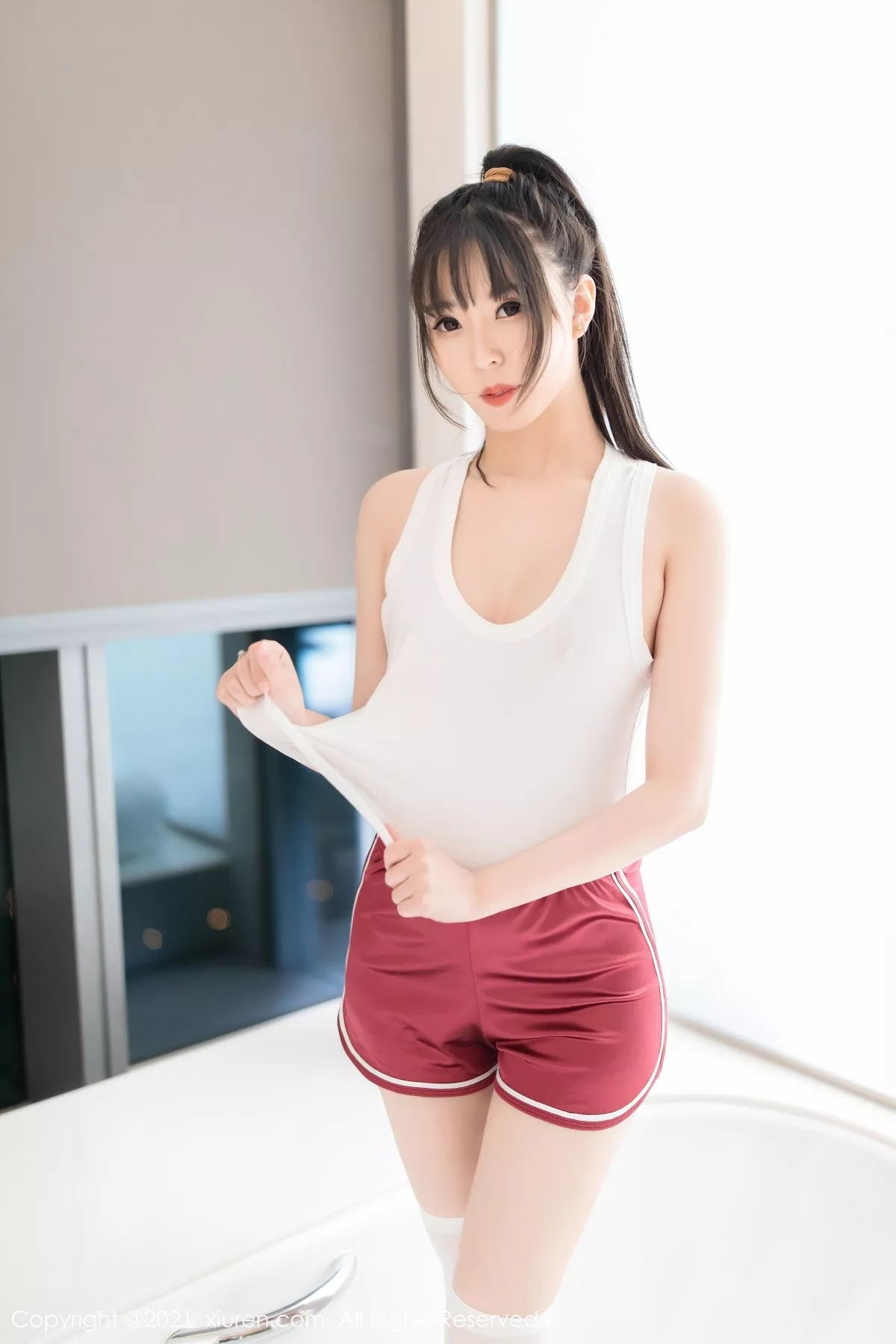 [XiuRen秀人网]第4030期小波多写真 [36P]-002