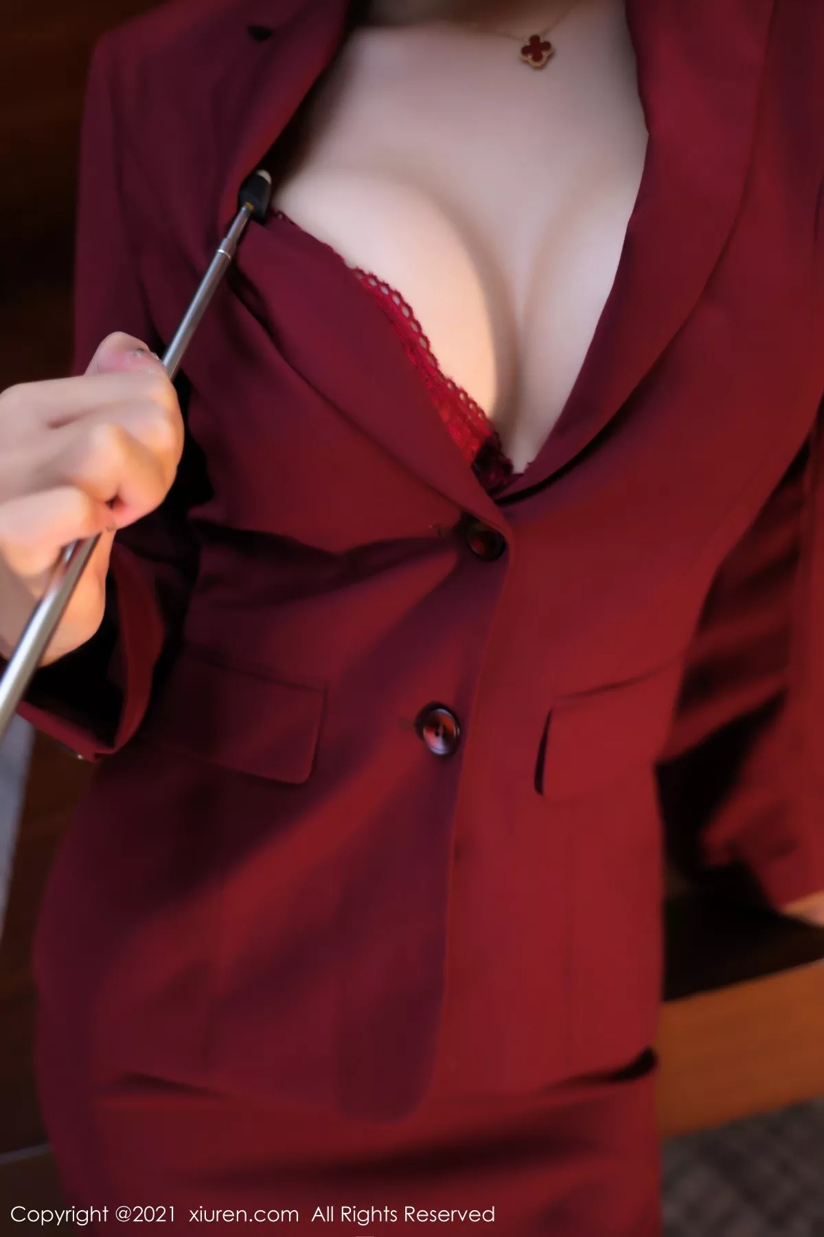 [XiuRen秀人网]第4038期尹菲写真 [70P]-004