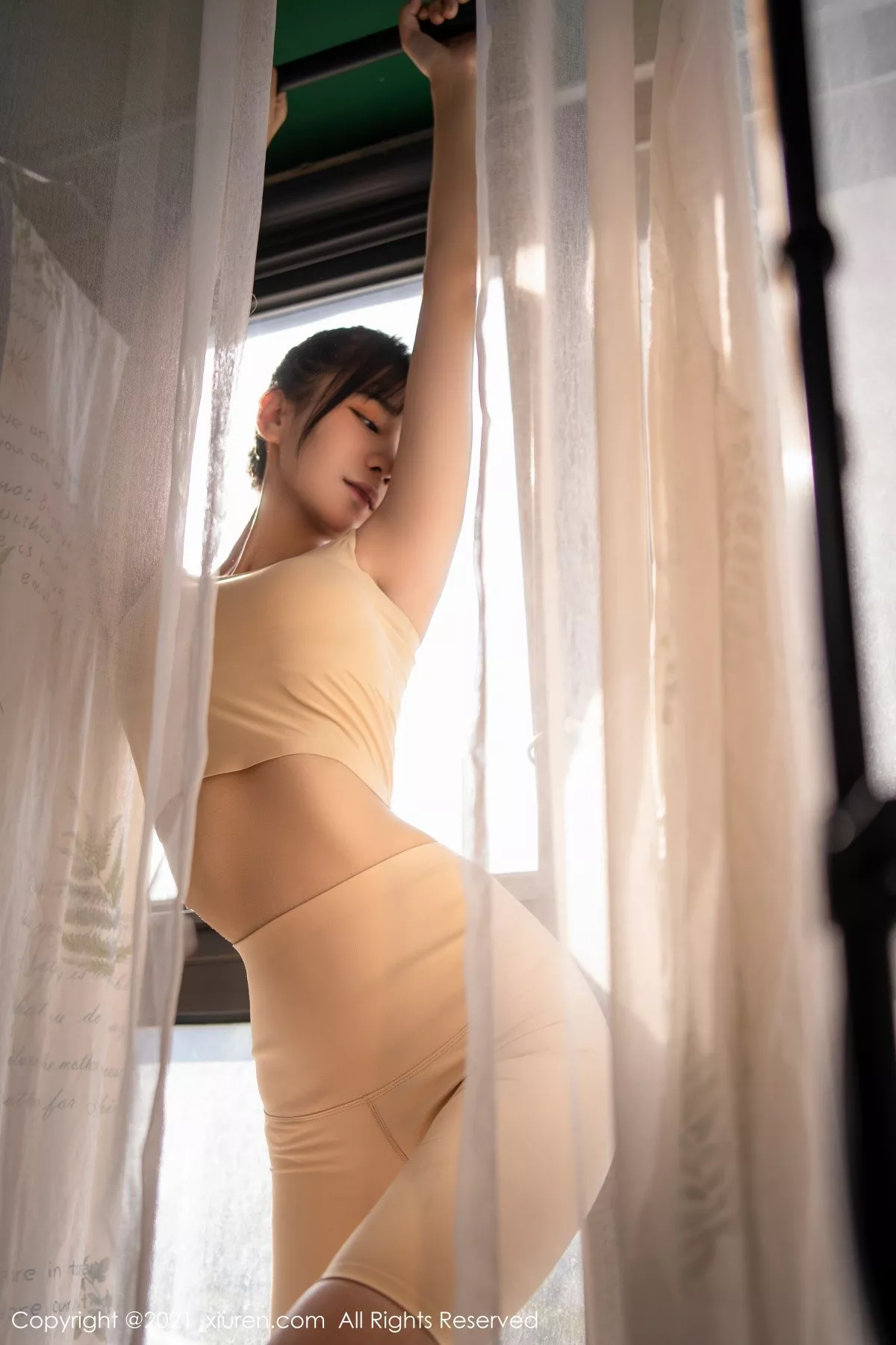 [XiuRen秀人网]第4036期小果冻儿写真 [56P]-021