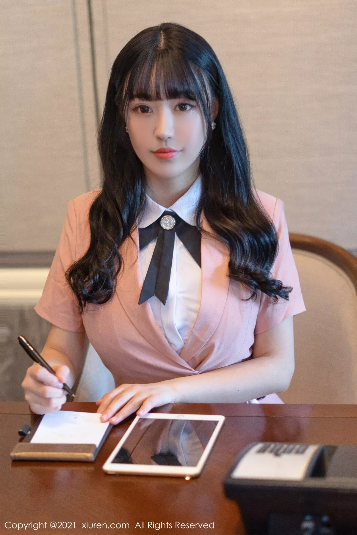 [XiuRen秀人网]第4044期朱可儿写真 [48P]-001
