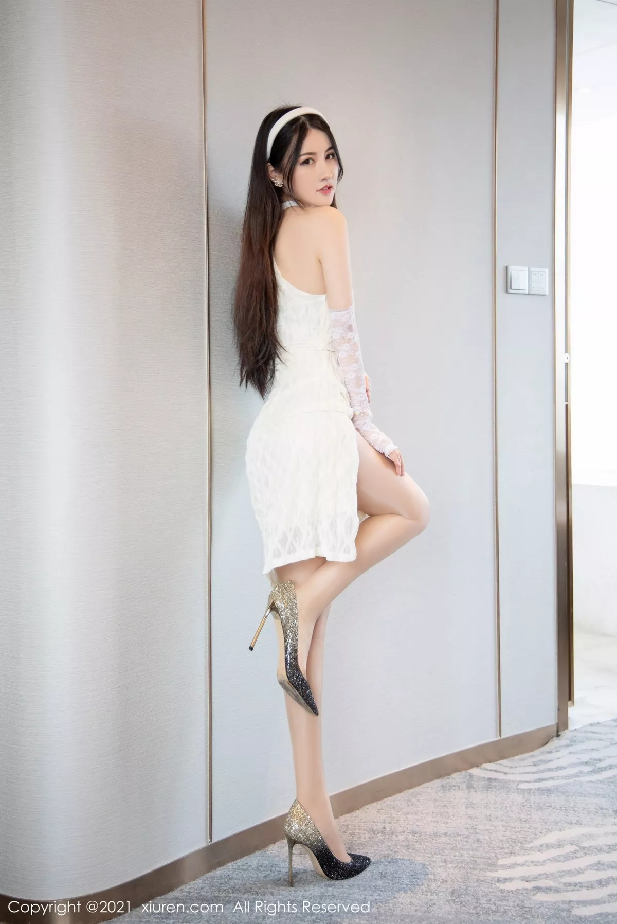 [XiuRen秀人网]第4042期诗诗写真 [60P]-003
