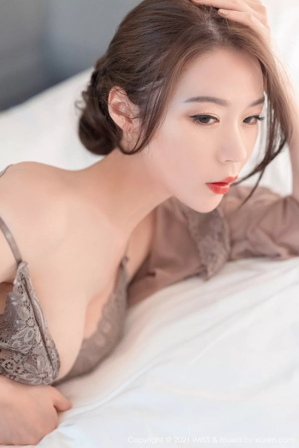 [Imiss爱蜜社]第637期梦心月写真 [52P]-023