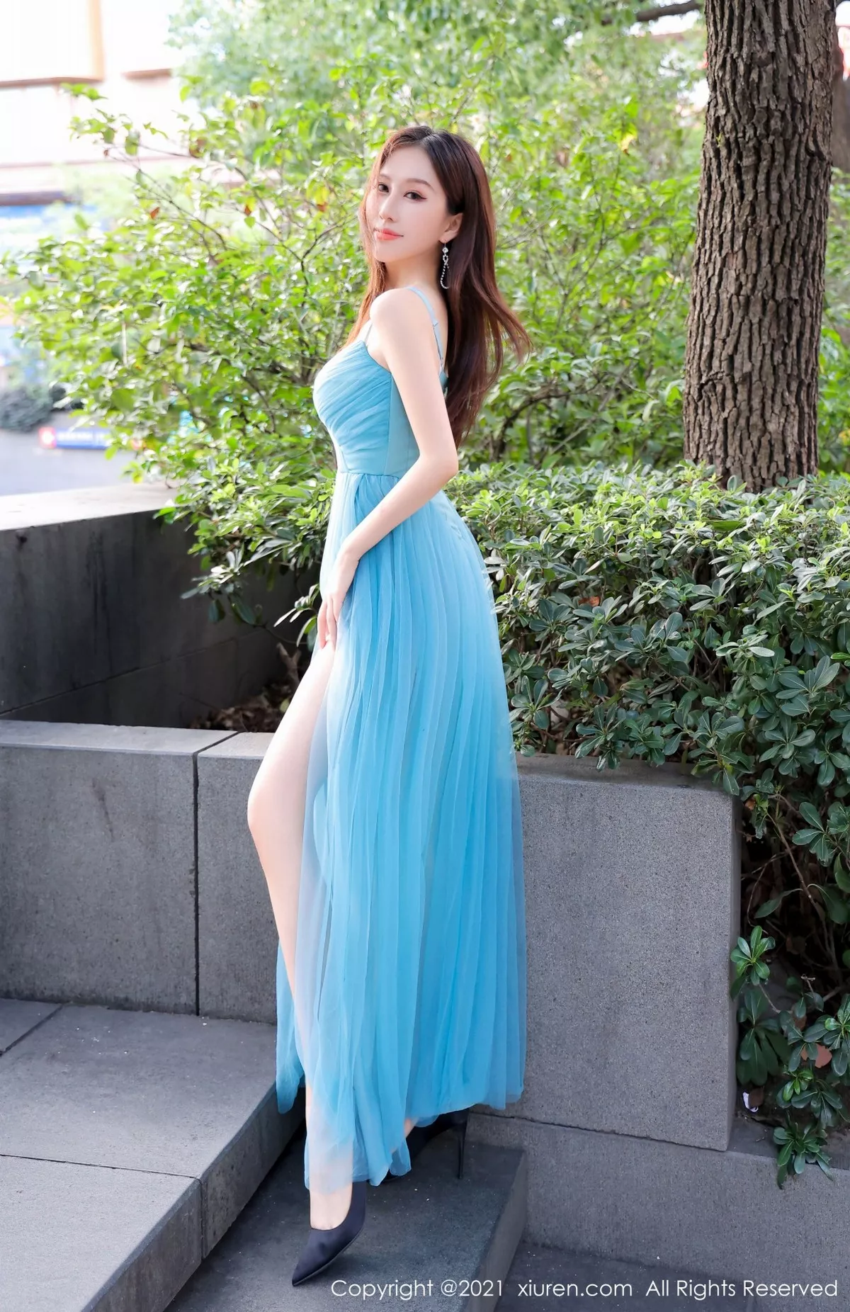 [XiuRen秀人网]第4066期月音瞳写真 [58P]-002