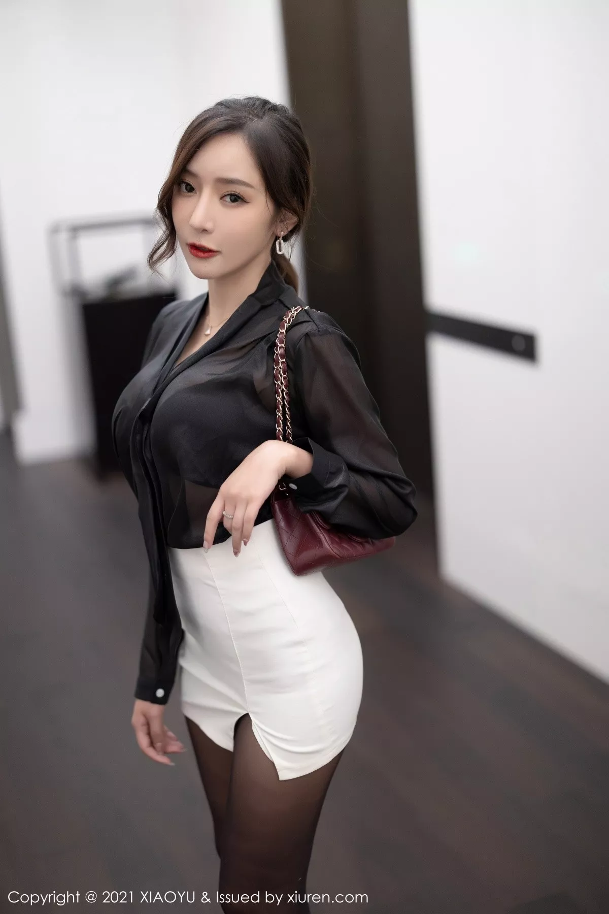 [XiaoYu画语界]第632期王馨瑶写真 [80P]-002