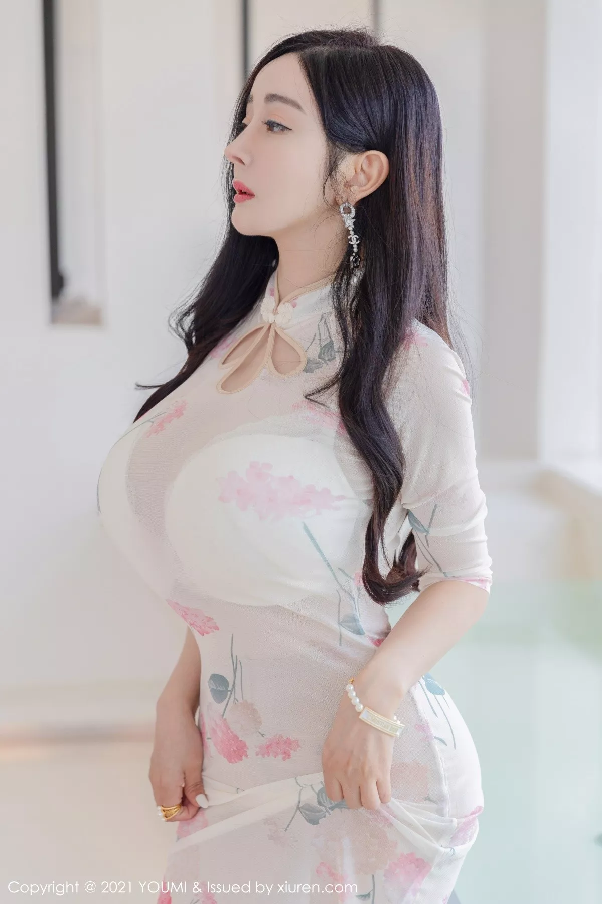[YouMi尤蜜荟]第706期允爾写真 [58P]-003
