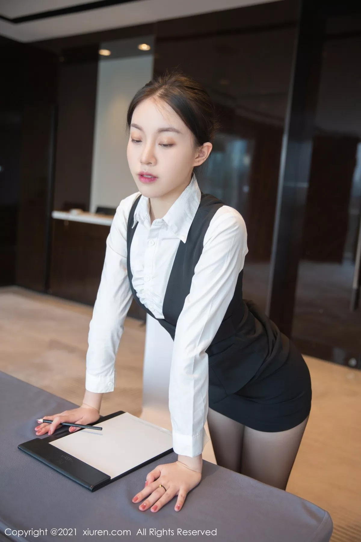 [XiuRen秀人网]第4083期一颗甜蛋黄写真 [78P]-002