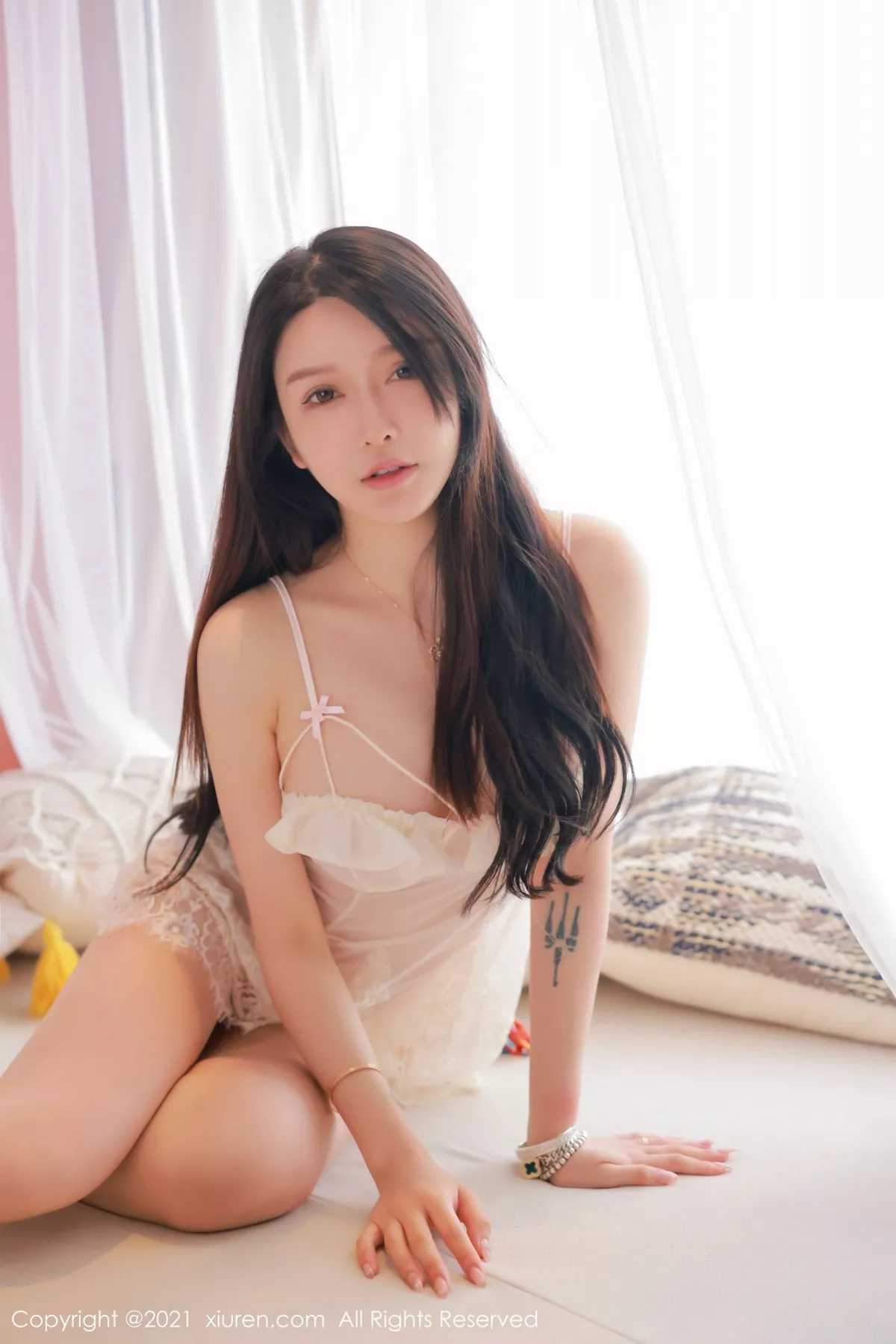 [XiuRen秀人网]第4160期玉兔写真 [49P]-010