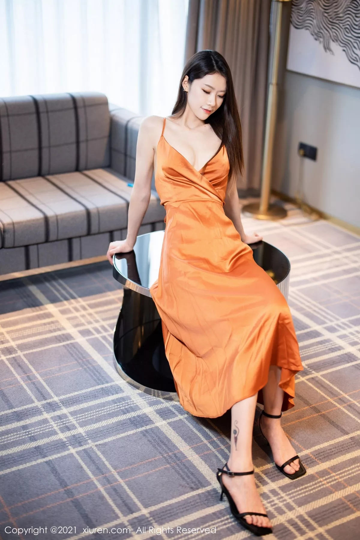 [XiuRen秀人网]第4166期方子萱写真 [41P]-001