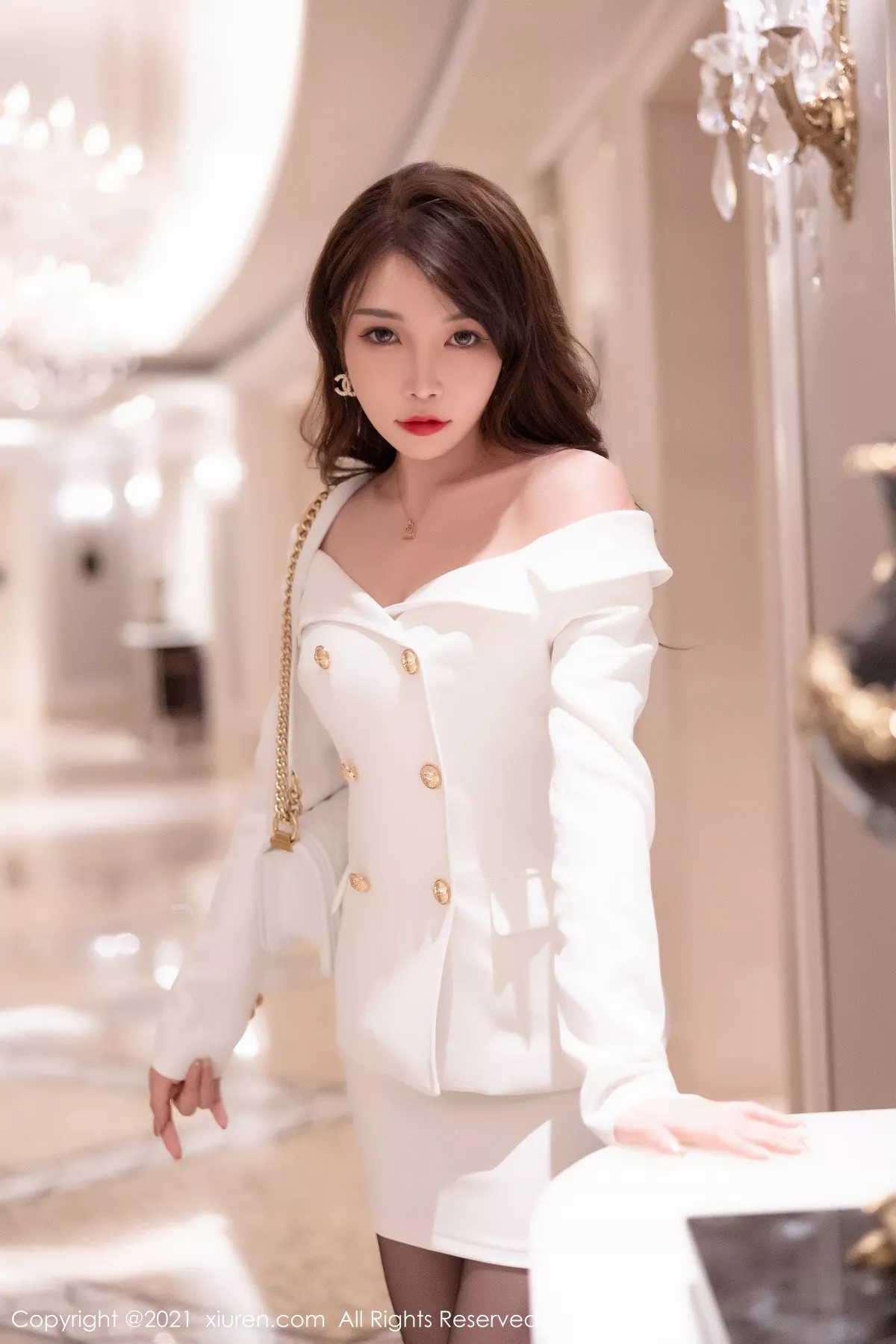 [XiuRen秀人网]第4169期芝芝写真 [68P]-003