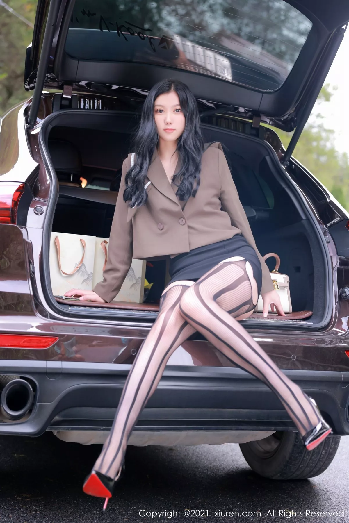 [XiuRen秀人网]第4179期李雅柔写真 [51P]-003